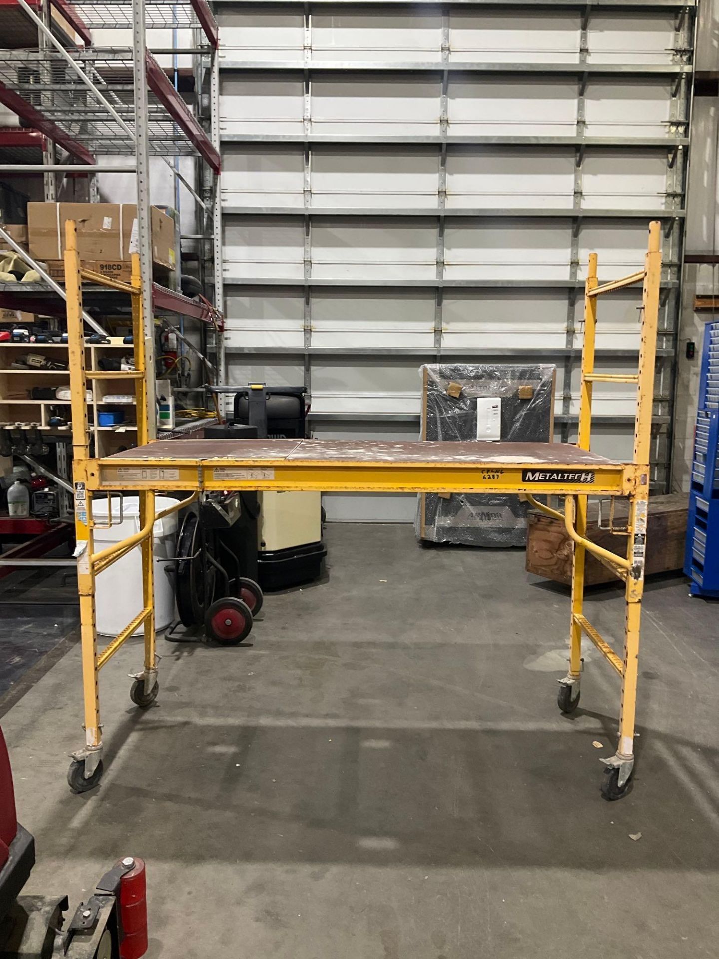 METALTECH SAFECLIMB MULTI PURPOSE 6” BAKER STYLE SCAFFOLD ROLLING PLATFORM MODEL I-CISCH1, APPROX RA - Image 6 of 8