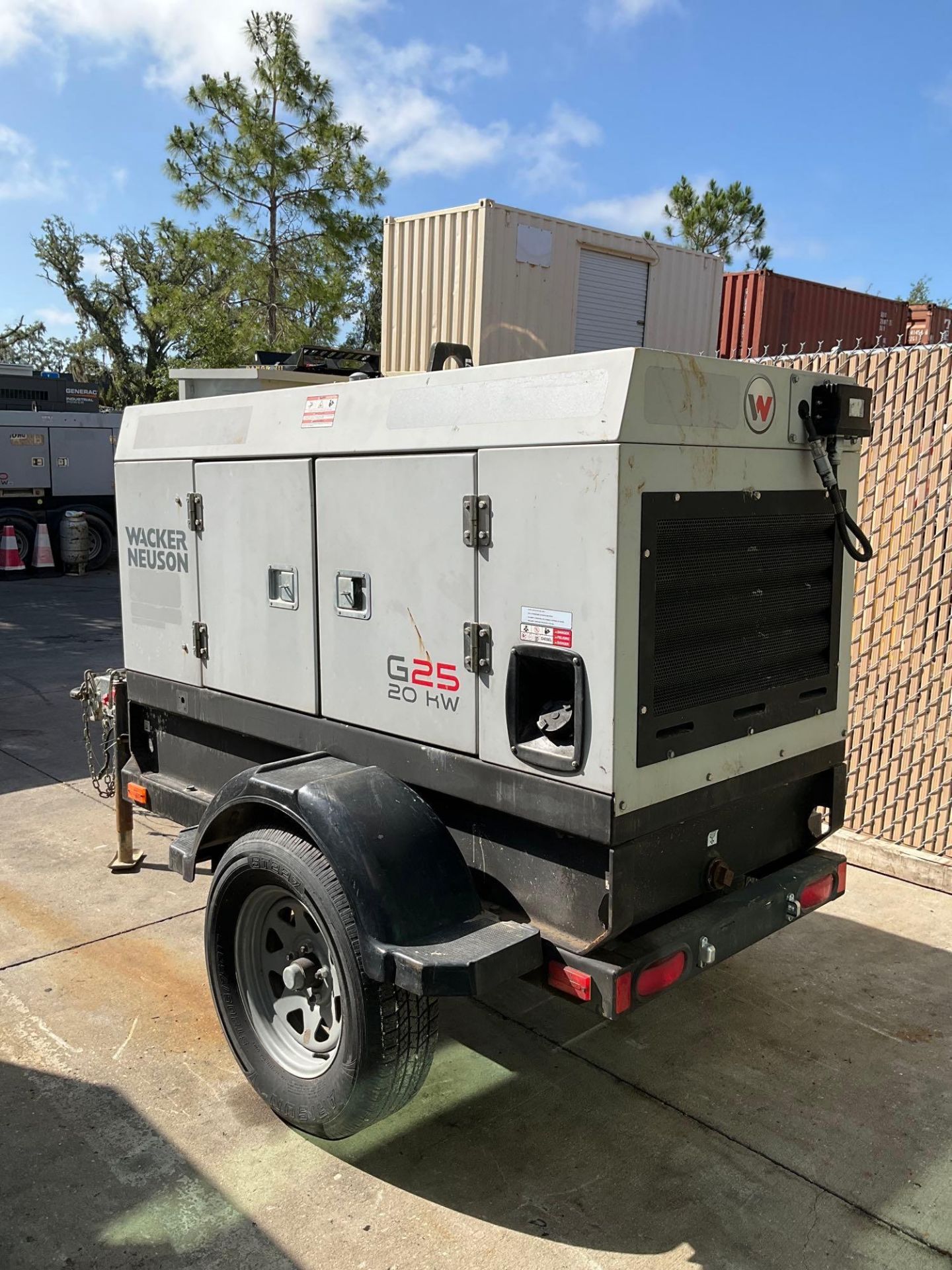 2017 WACKER NEUSON G25 20KW GENERATOR, DIESEL, ISUZU ENGINE, TRAILER MOUNTED, APPROX PHASE 3/1, APPR - Image 5 of 20