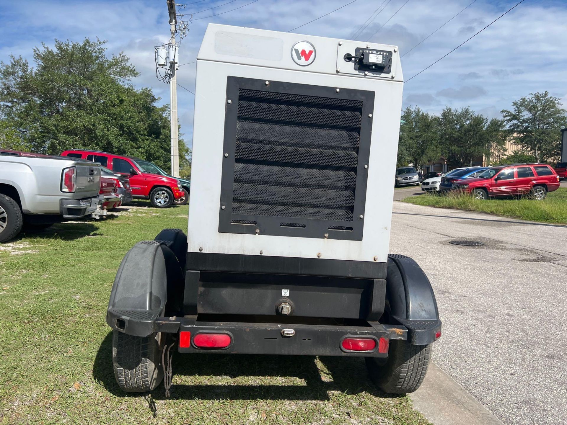 2017 WACKER NEUSON G50 DIESEL GENERATOR, DUAL AXLE TRAILER MOUNTED, 38KW, 48KVA, 1PH/3PH, 60HZ, RUNS - Image 5 of 19