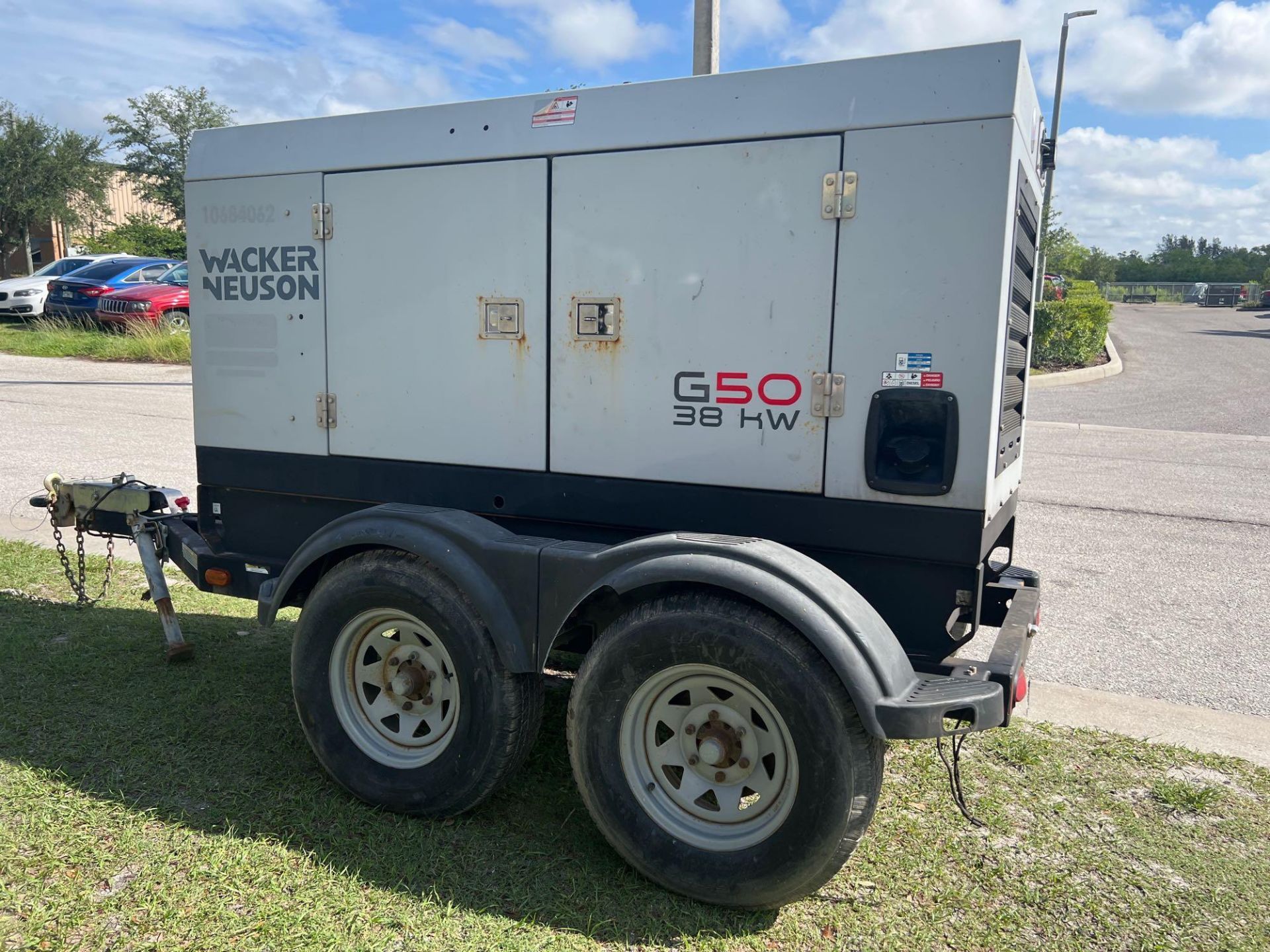 2017 WACKER NEUSON G50 DIESEL GENERATOR, DUAL AXLE TRAILER MOUNTED, 38KW, 48KVA, 1PH/3PH, 60HZ, RUNS - Image 7 of 19