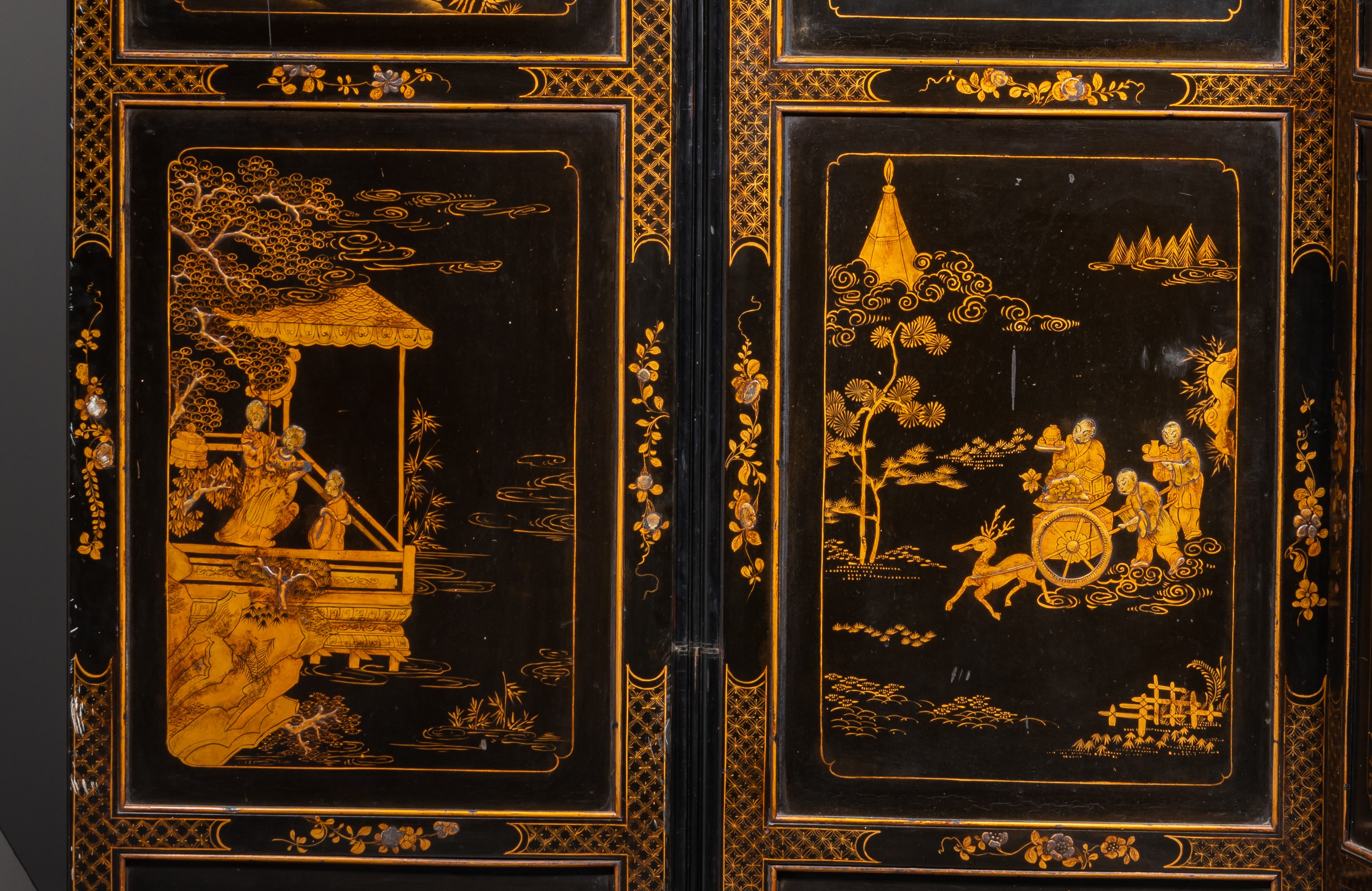 A Chinese gilt and black lacquered four-panel chamber screen, late 19thC, 60 x 198 cm (each panel) - Image 4 of 5