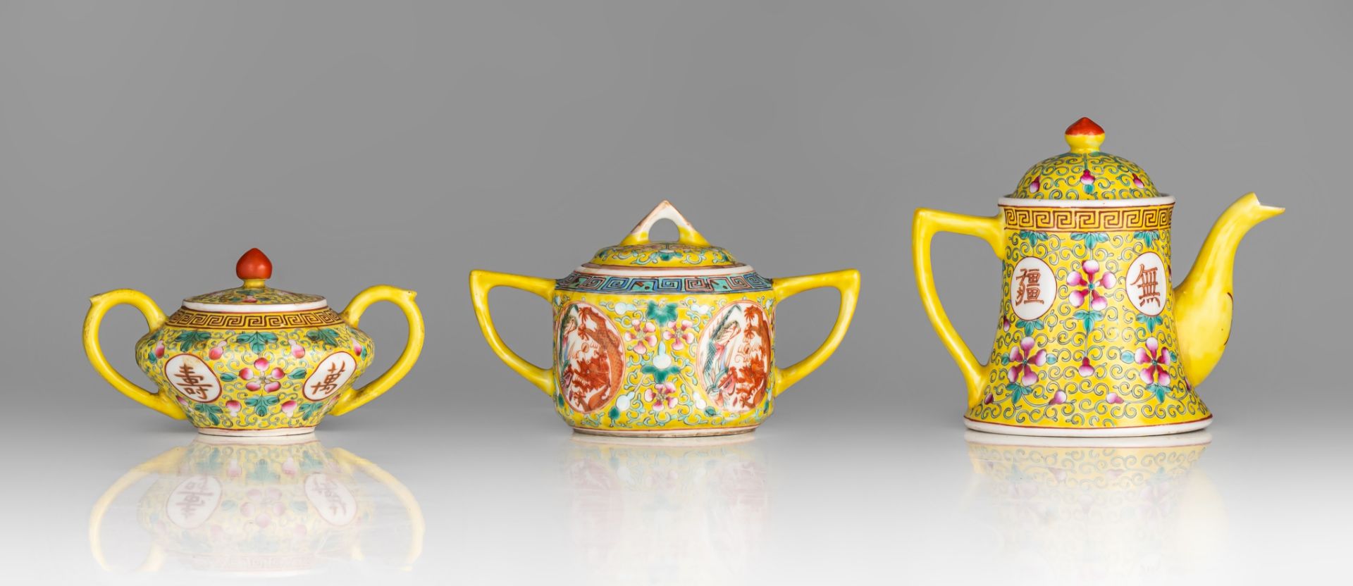 A three-piece Chinese famille jaune coffee ware, with a Guangxu mark, tallest H 15 cm - Image 11 of 18