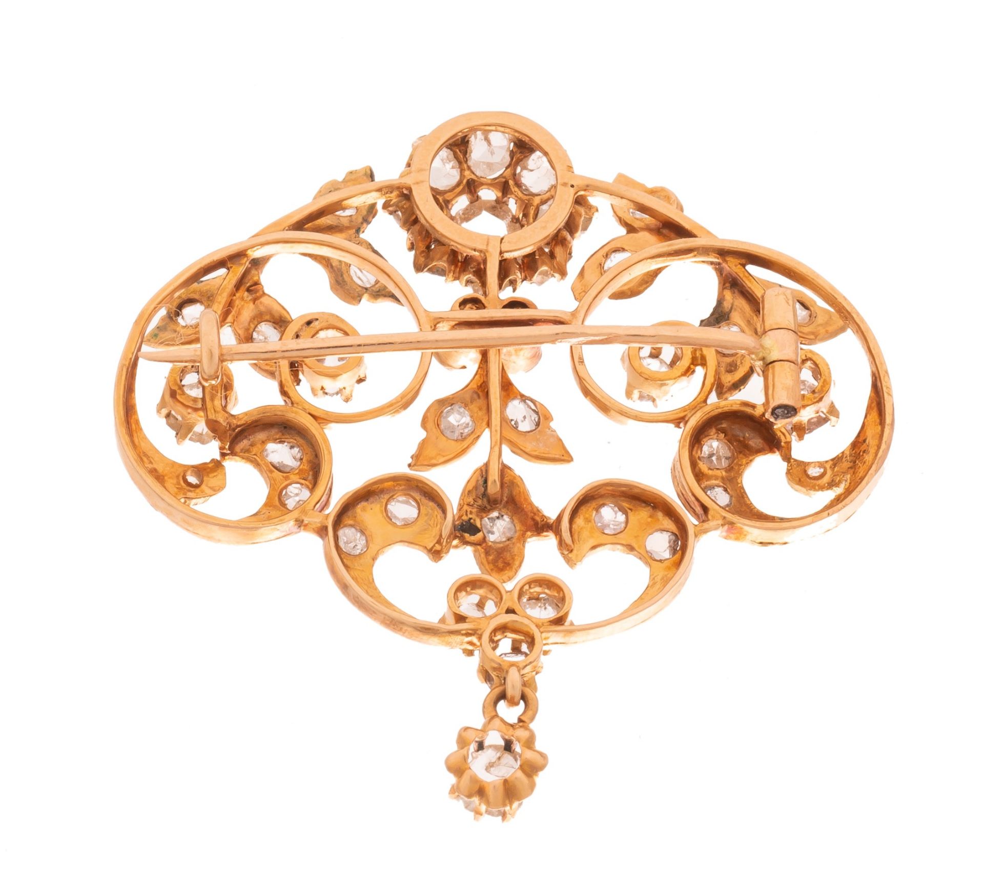 A Belle Epoque brooch in 18ct yellow gold, with rose-cut diamonds, H 4,2 cm - 8 g - Image 2 of 2