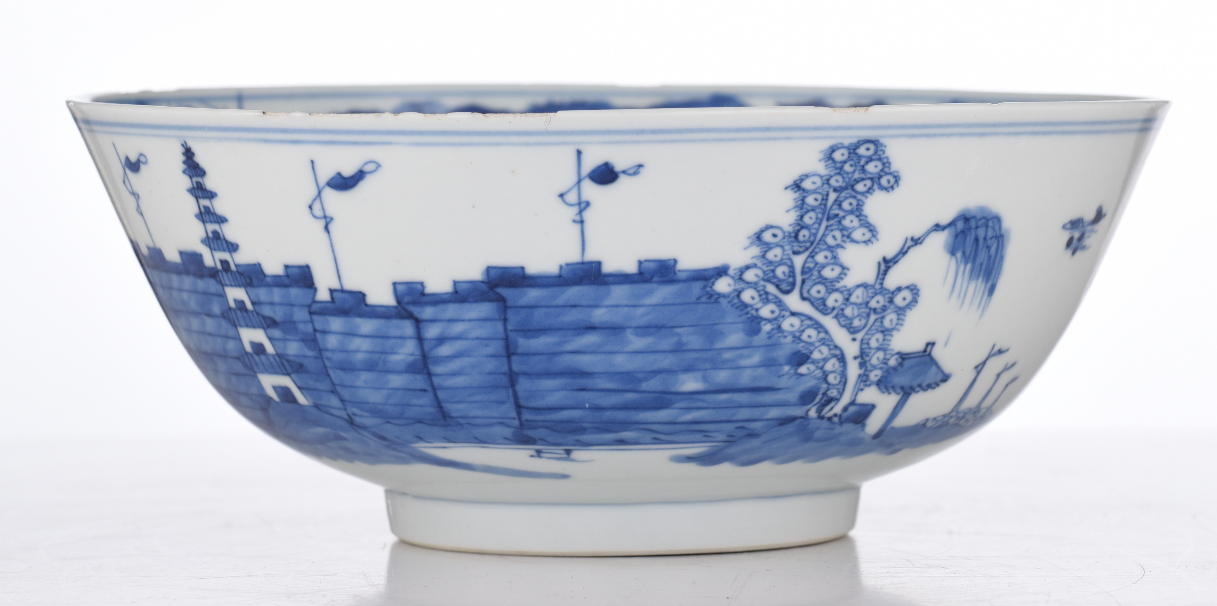 A Chinese famille rose bowl, with a Yongzheng mark - a blue and white bowl, with a Kangxi mark, ø 11 - Image 8 of 19