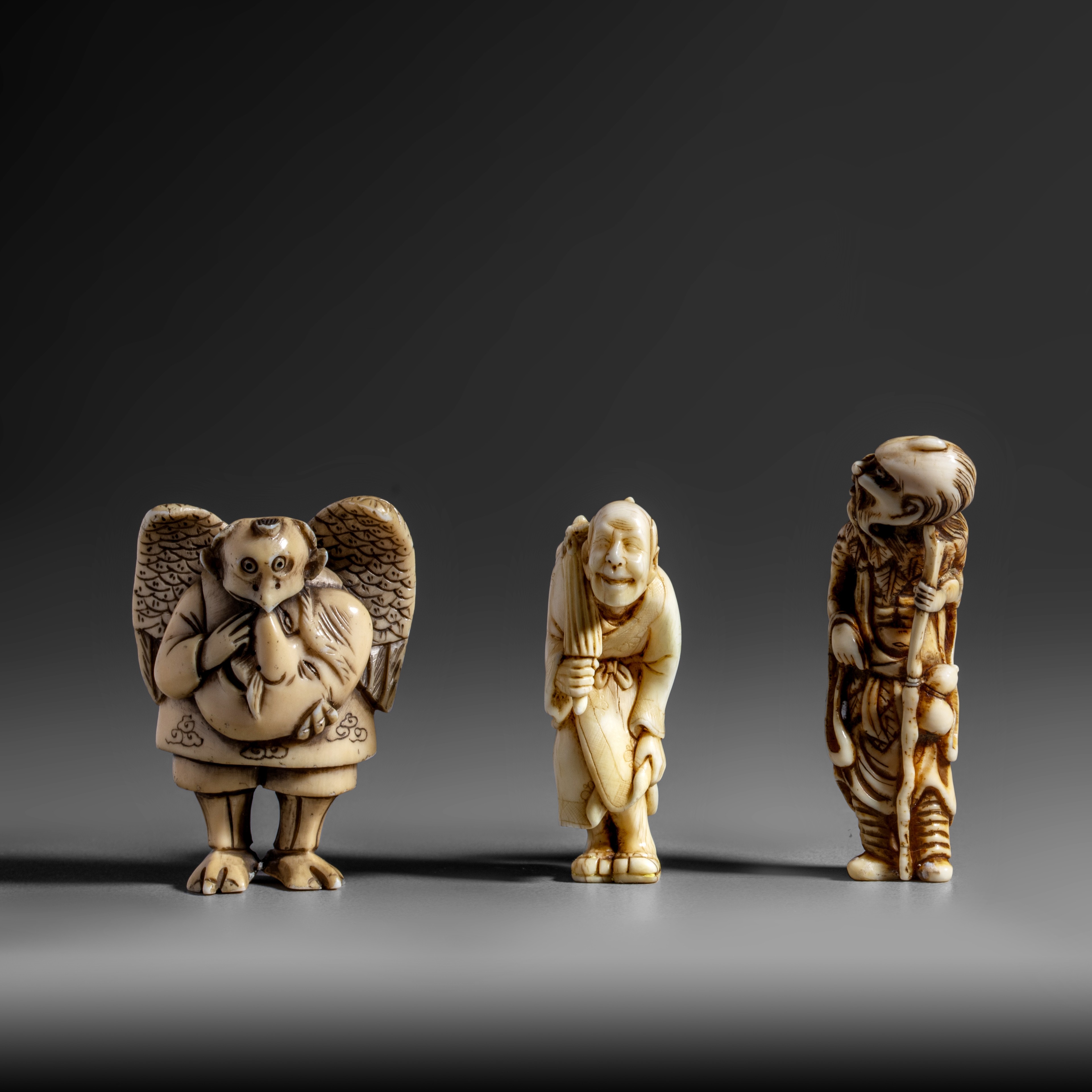 Three Japanese netsuke, Meiji period, H 5,1 - 5,1 - 5,8 cm / 14g - 23g - 12g (+)