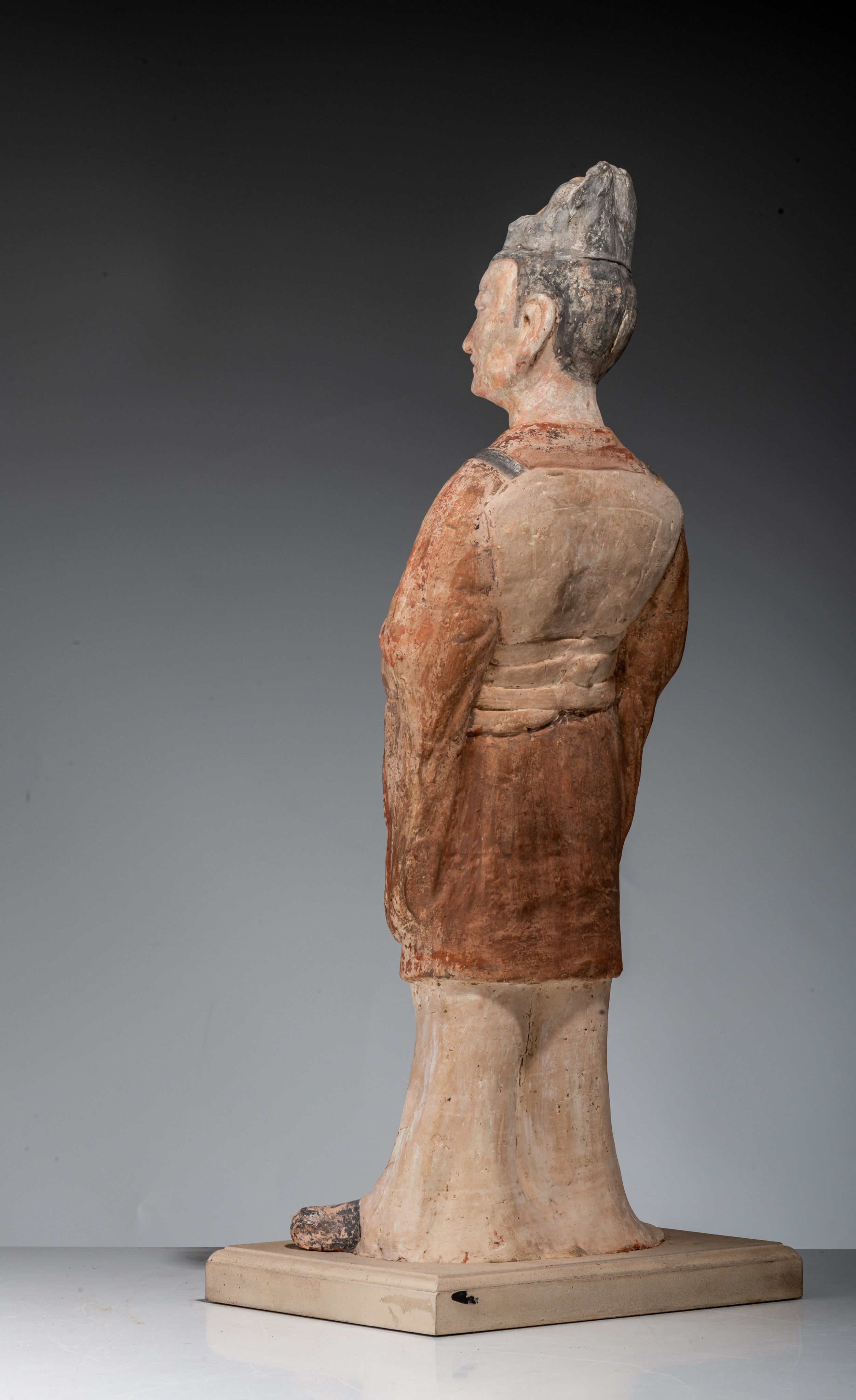 A series of two large Chinese painted pottery figures of officials, Tang dynasty, Total H 64,5 cm - Image 15 of 17