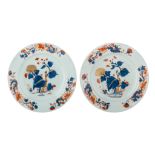 Two Chinese Imari dishes, 18thC, ø 28 cm