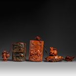 Three inro with netsuke and ojime, H 8,8 cm - W 6 cm / H 9 cm - W 5,8 cm / H 8 cm - W 6,2 cm