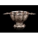 A silver bowl, with apocryphal Dokkum hallmarks, year letter R, H 8 cm, weight: 232 g