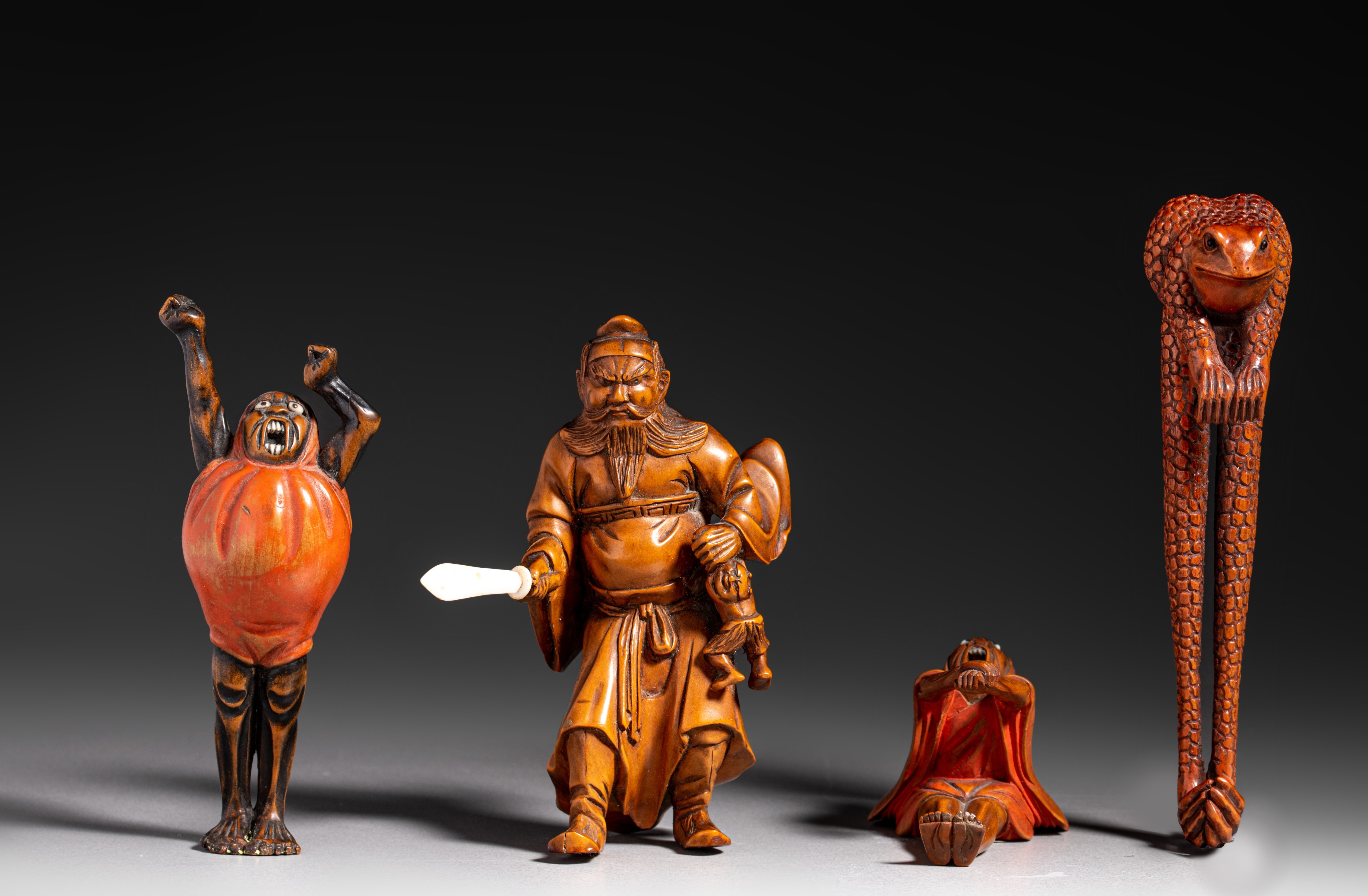 Four netsuke/okimono, some Meiji period, W 6 cm - H 9,6 cm - H 11,6 cm - H 9,5 cm - Image 3 of 7