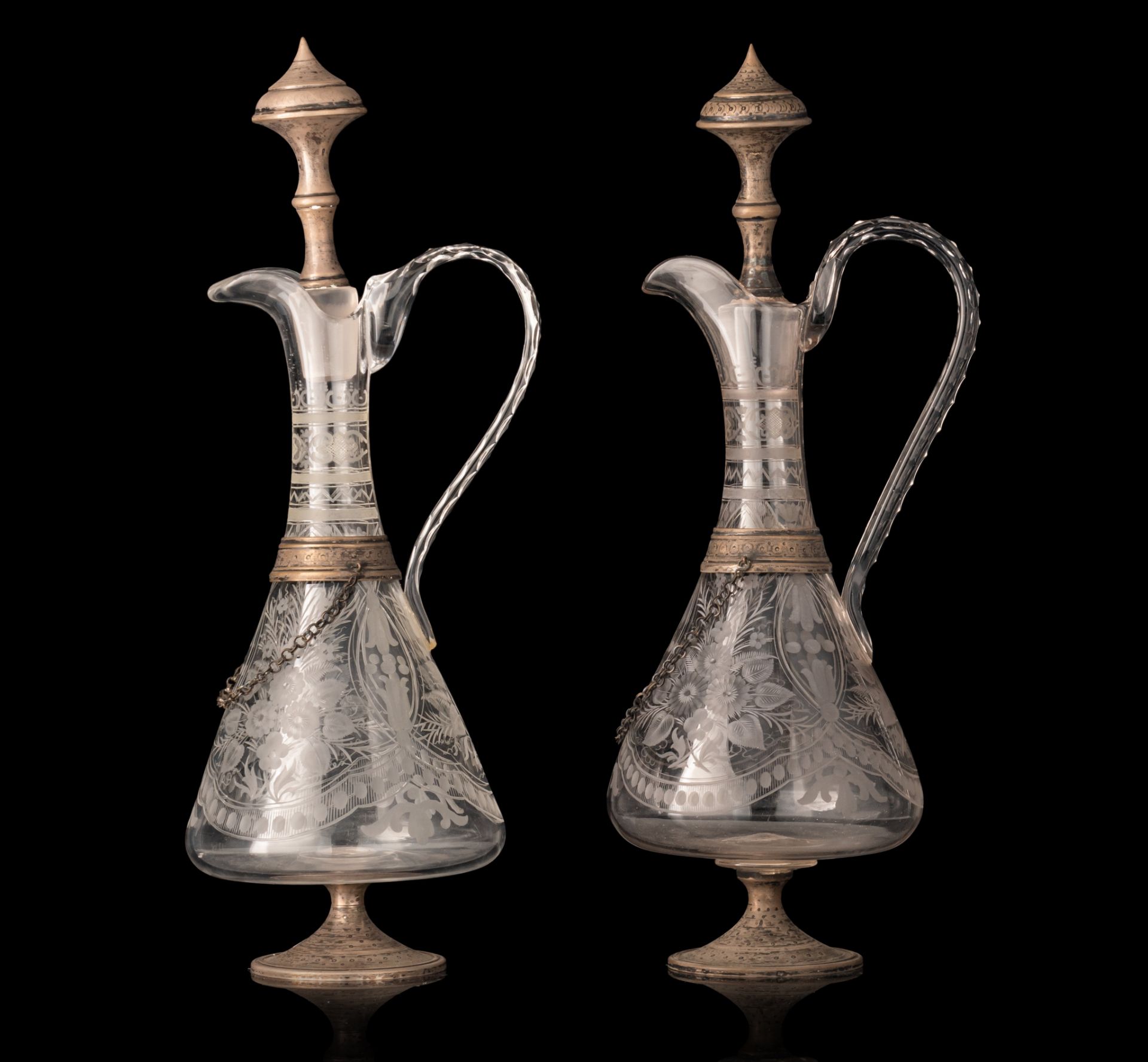 A pair of glass, silver-plated brass mounted decanters, H 41 - 42 cm - Image 3 of 7