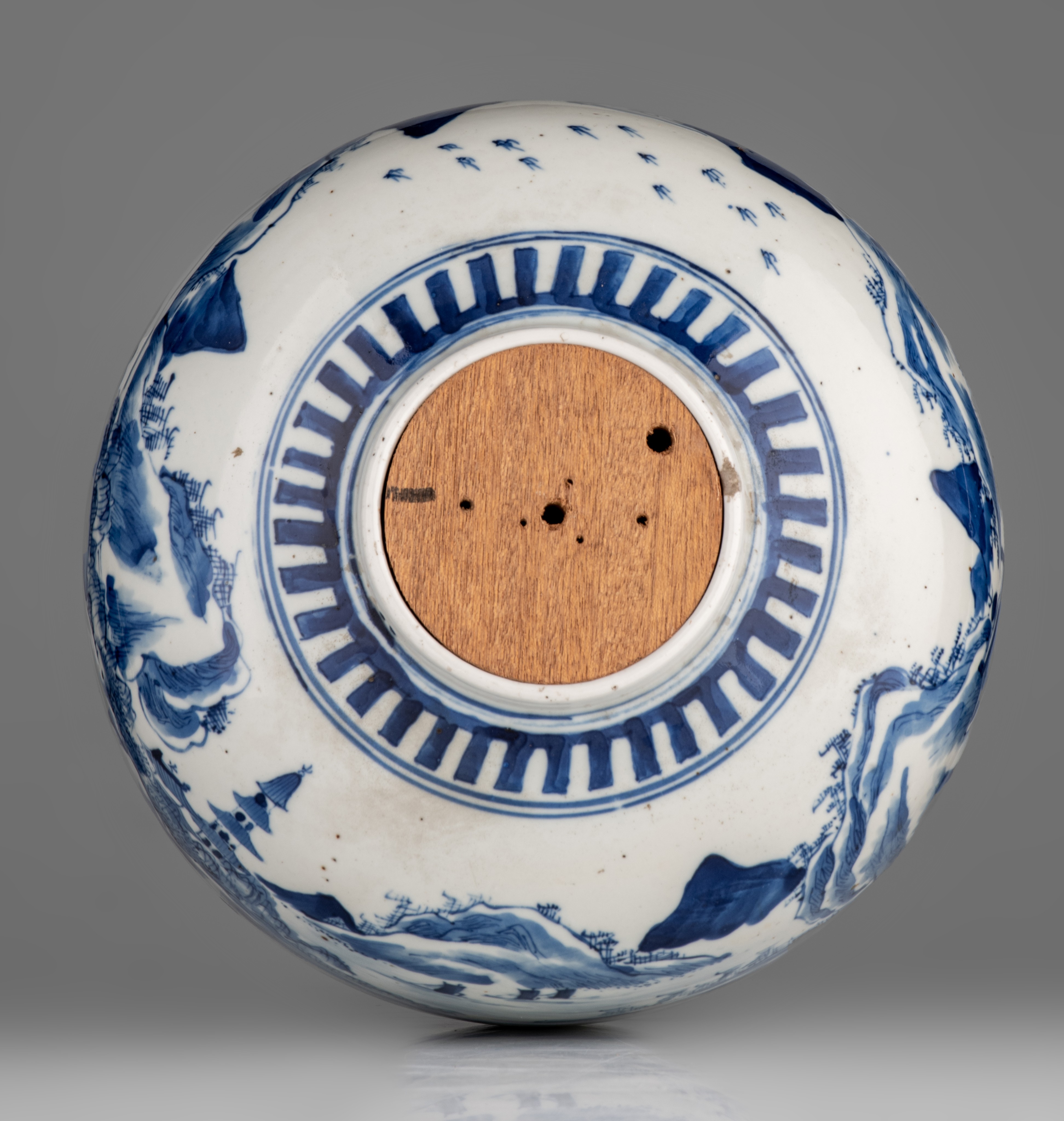 A Chinese blue and white Hu vase, paired with foliate handles, 19thC, H 44 cm - and a ditto jar, 19t - Image 12 of 13