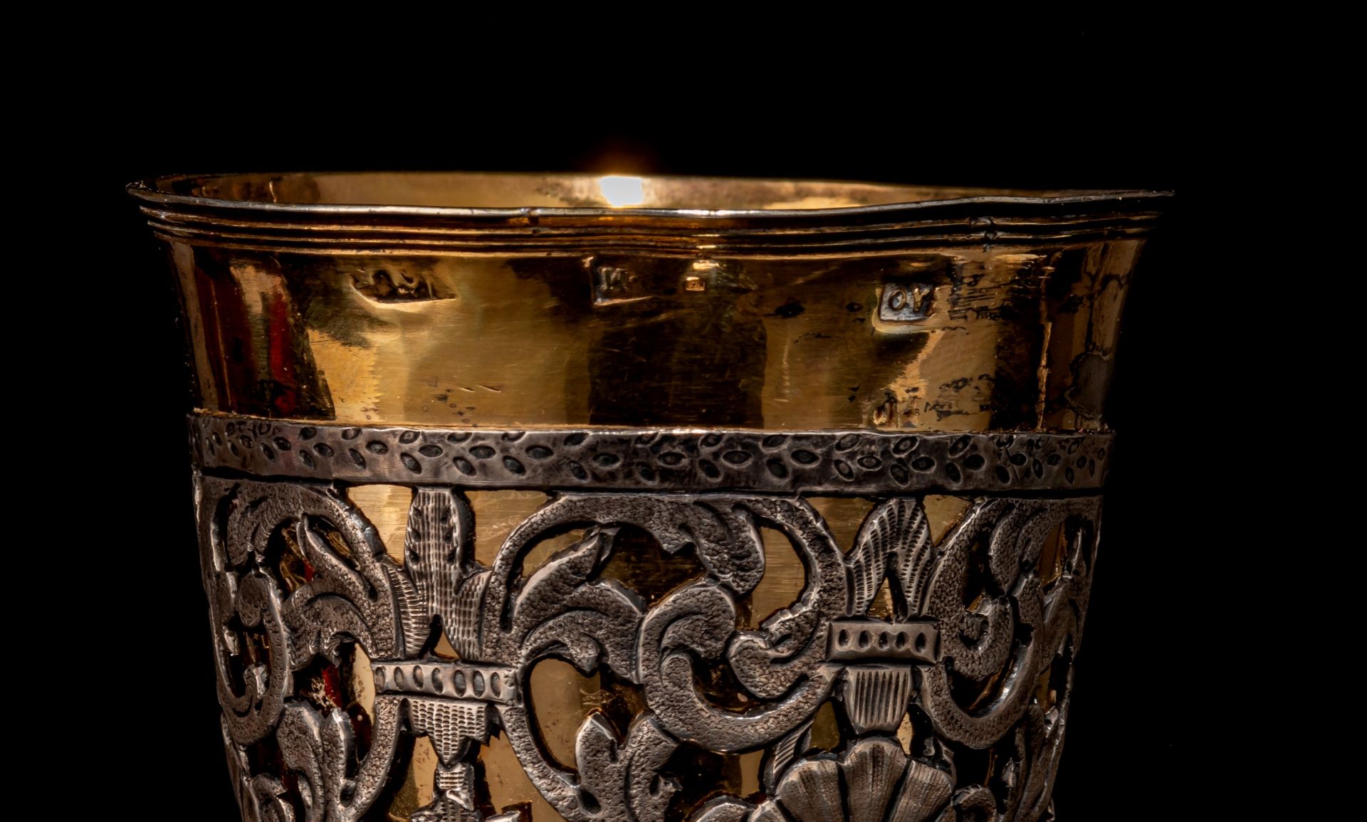 An 18th-century Russian silver and parcel-gilt goblet set with silver open-work appliqué, H 15,8 cm, - Image 7 of 7