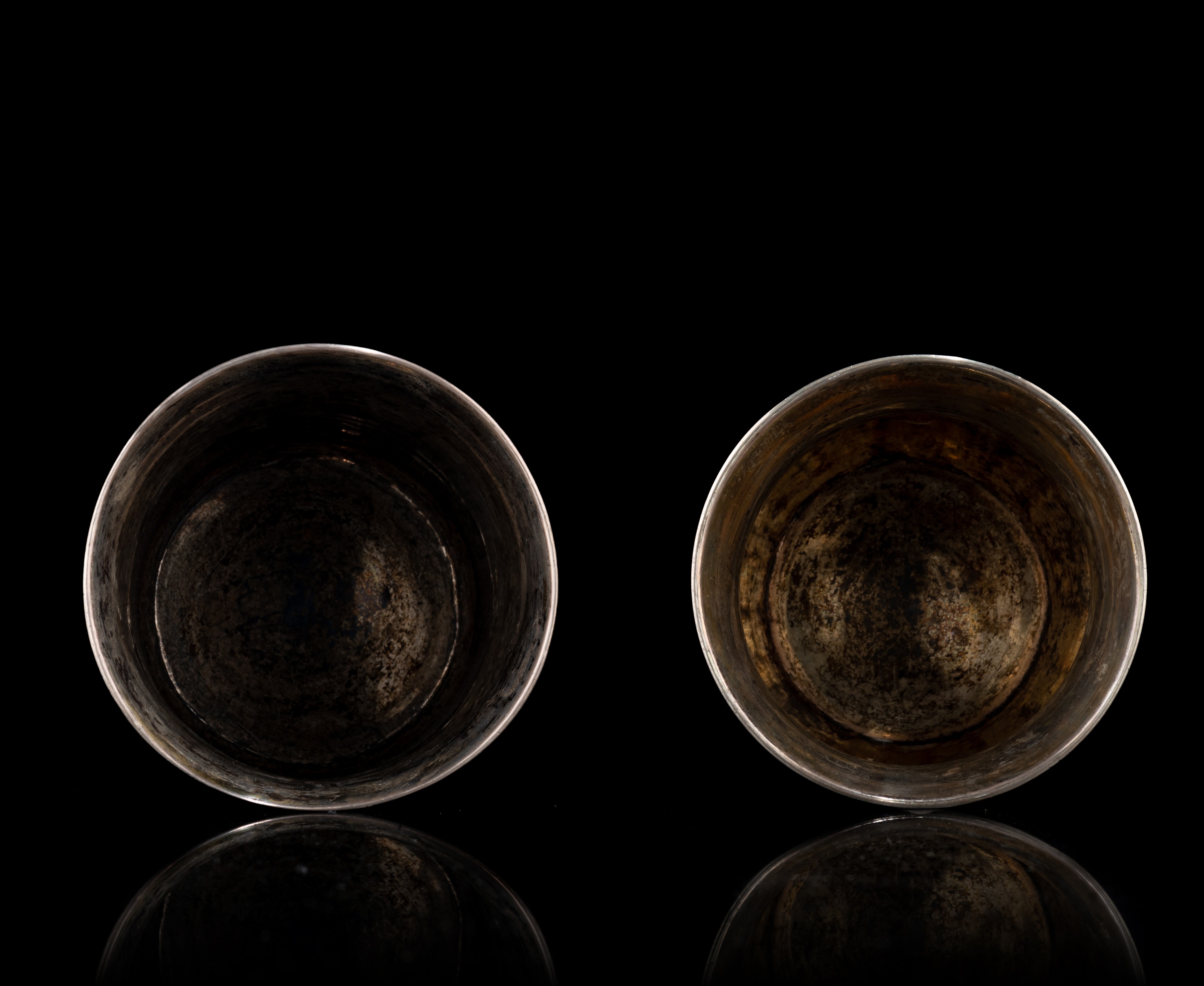 Two Russian silver-gilt and niello beakers, 84 zolotniki, H 9,5 - 10 cm - total weight: 357 g - Image 6 of 9