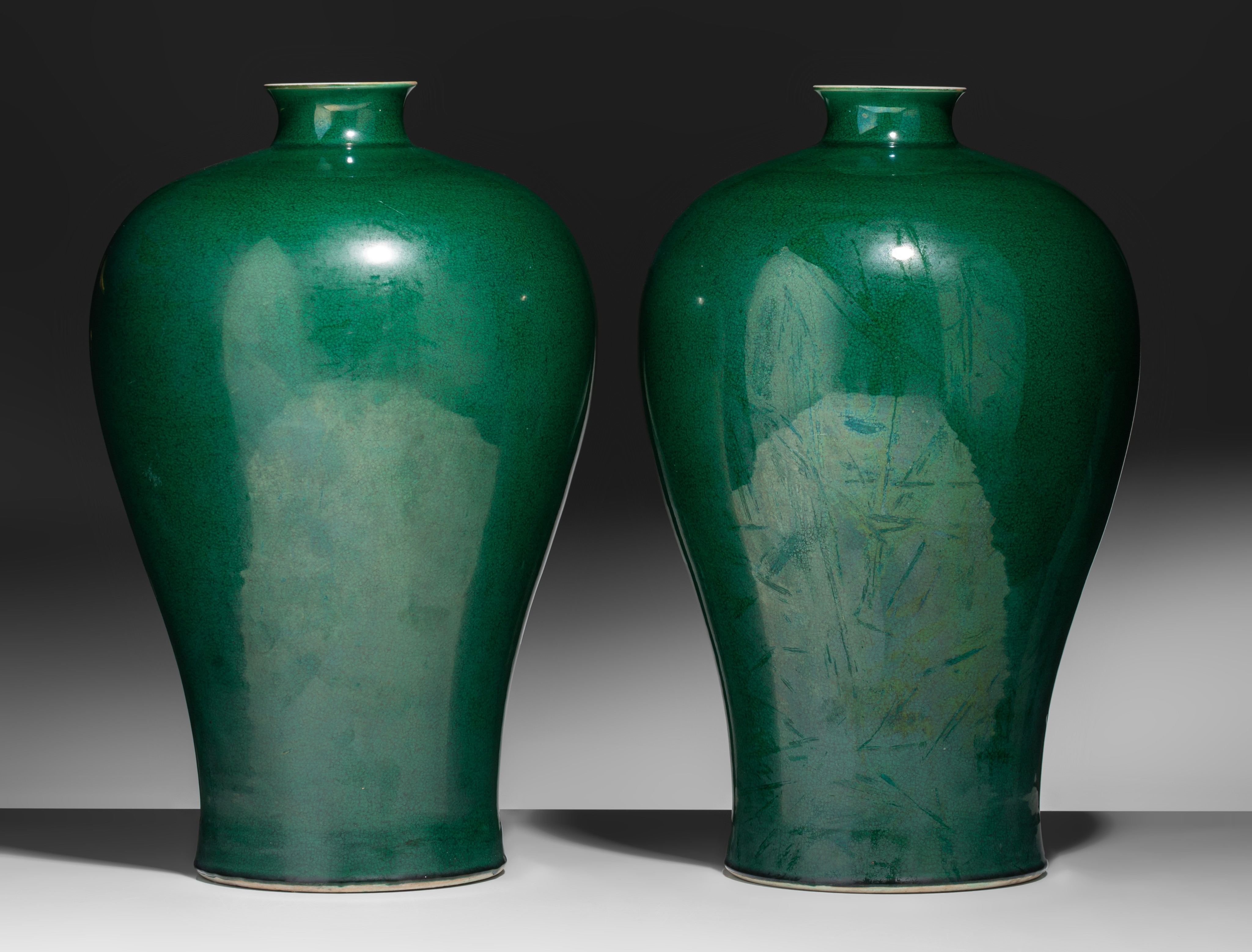 A pair of Chinese monochrome-green glazed meiping vases, with a Yongzheng mark, 20thC, H 38 cm - Image 3 of 9