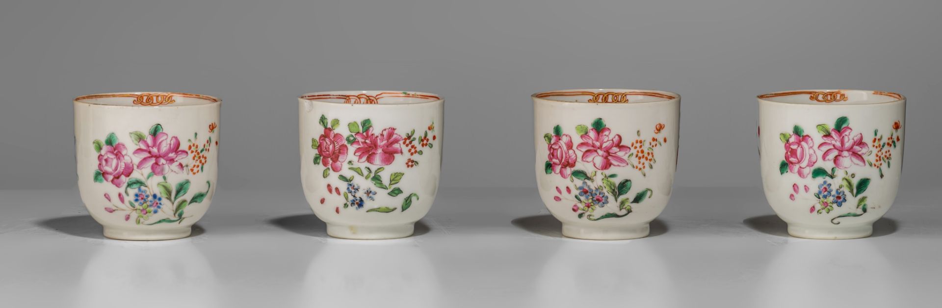 A collection of famille rose and gilt decorated export porcelain ware, 18thC, largest - H 12,5 - 34, - Image 16 of 20