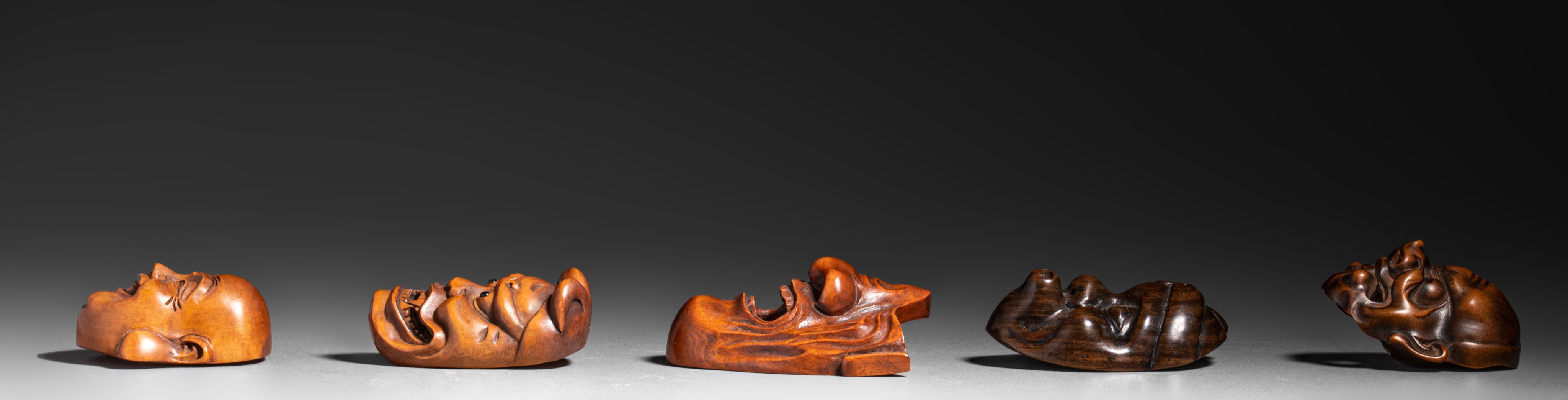 Five Japanese wood netsuke, Meiji period, H 4,5 cm - 5,1 cm - 5,8 cm - 6 cm - 4,4 cm - Image 5 of 6