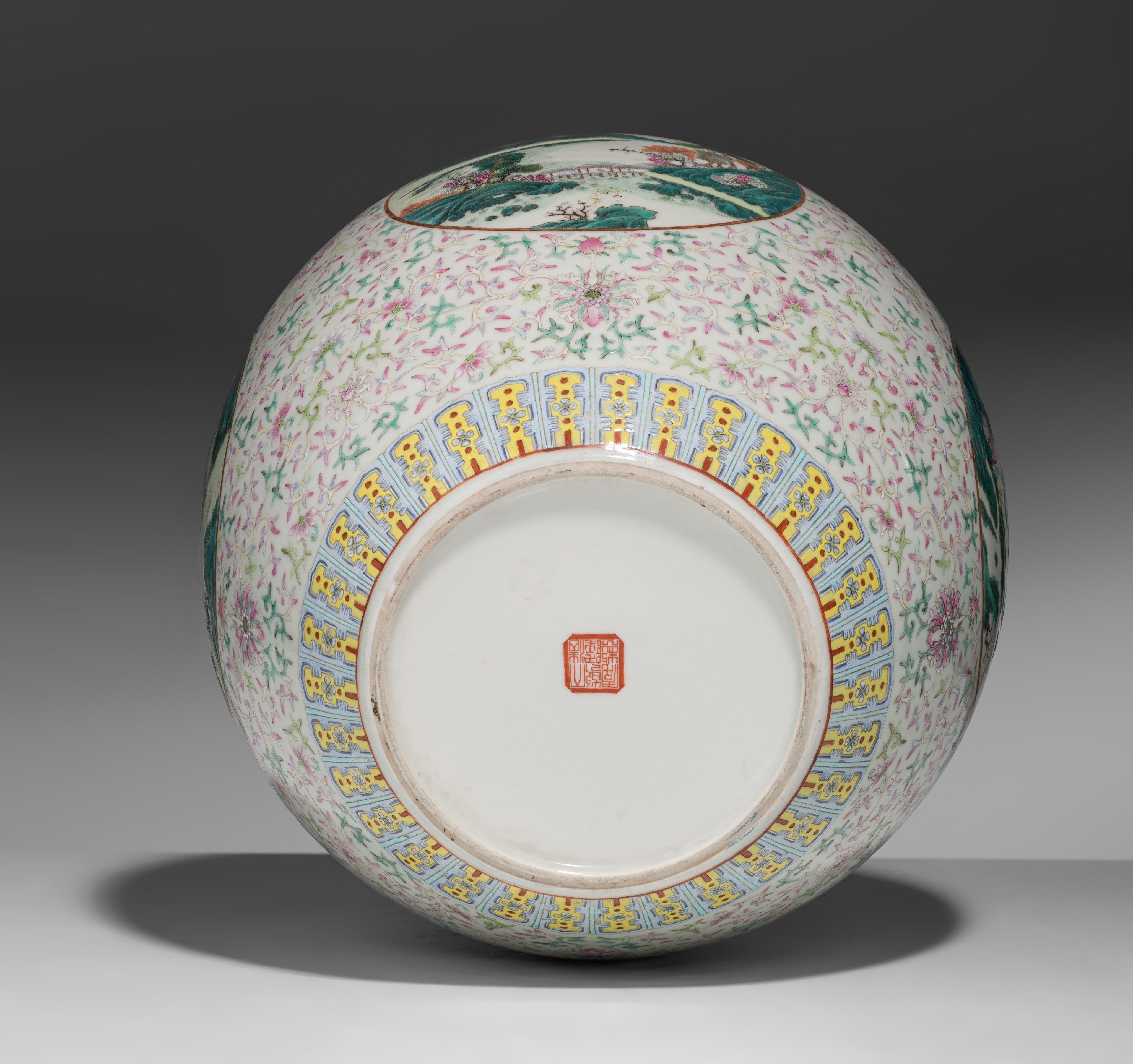 A Chinese famille rose 'Lotus scroll' zun vase, with a Qianlong mark, 19thC, H 25 - ø 23 cm - Image 7 of 8