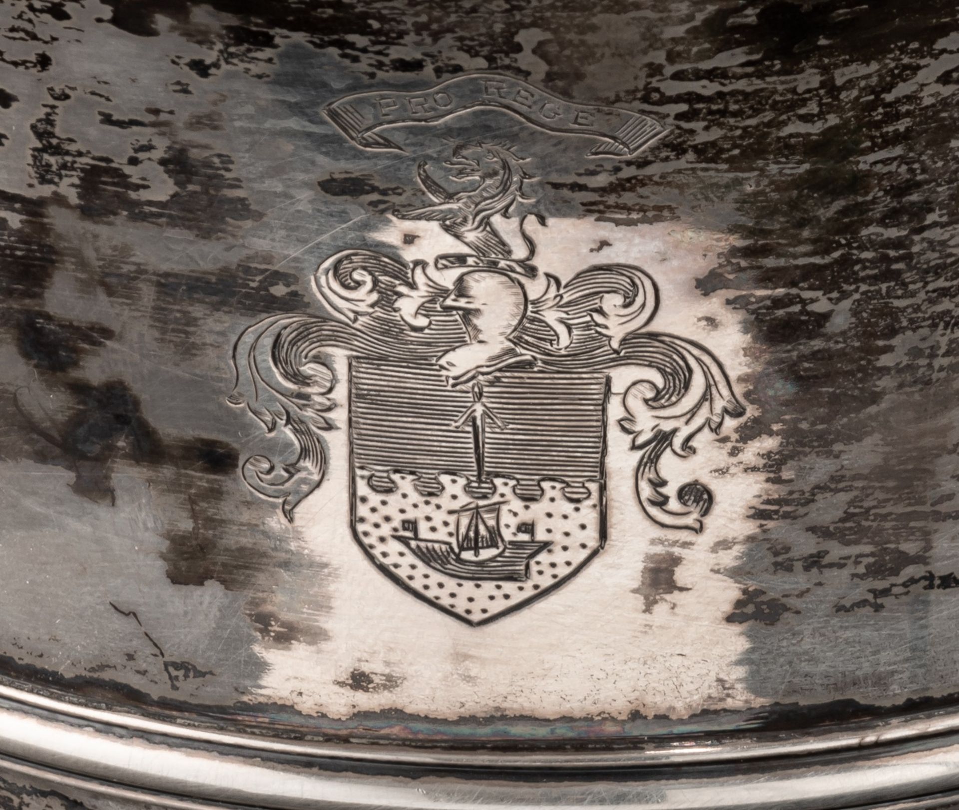 An 18thC English silver beaker, London hallmarks, H 15 cm, weight: 488 g - Image 7 of 9