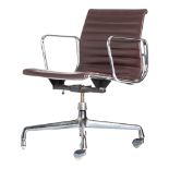 An EA108 Eames office chair, design for Herman Miller, H 84 - W 58 cm