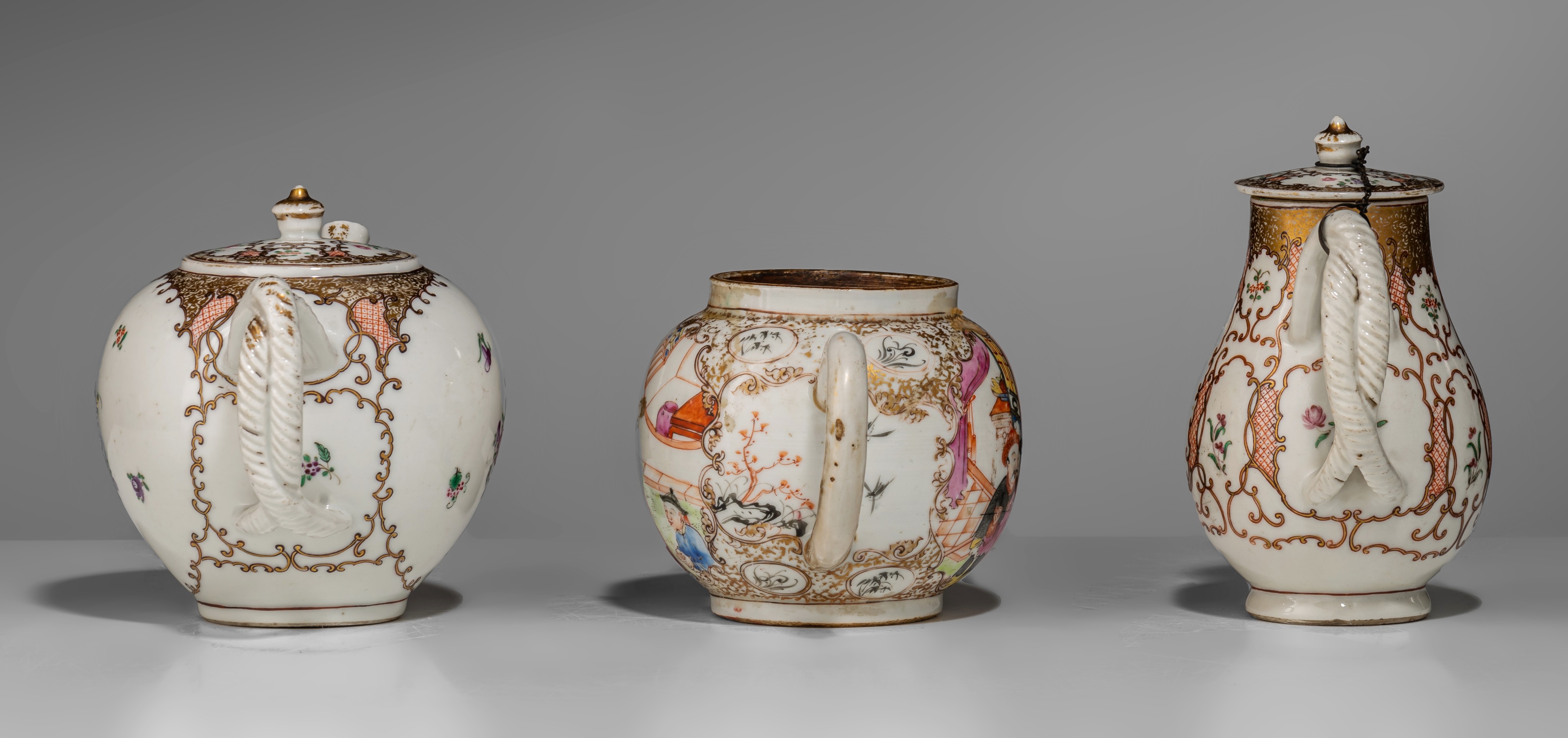 A collection of famille rose and gilt decorated export porcelain ware, 18thC, largest - H 12,5 - 34, - Image 5 of 20