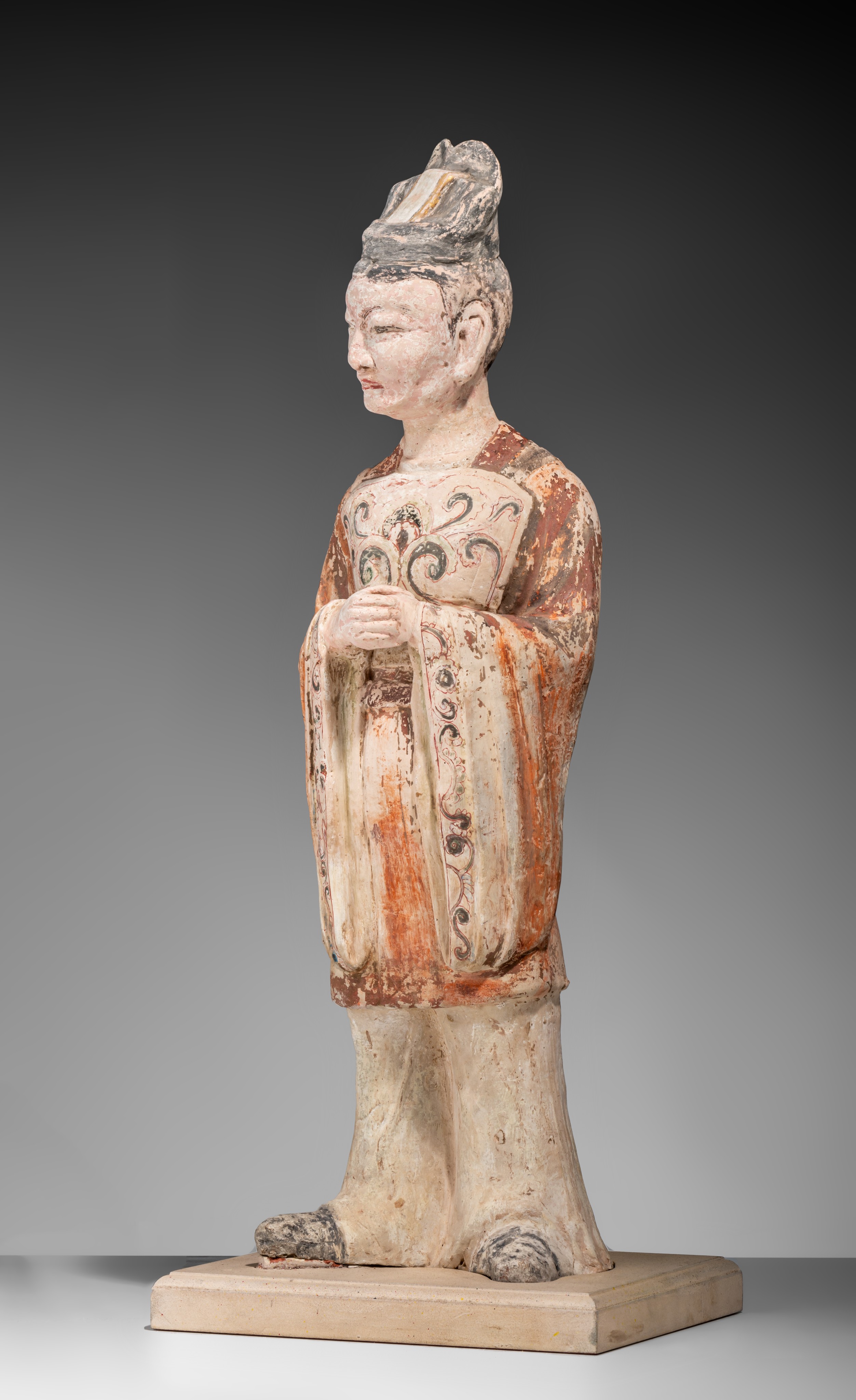 A series of two large Chinese painted pottery figures of officials, Tang dynasty, Total H 64,5 cm - Image 6 of 17