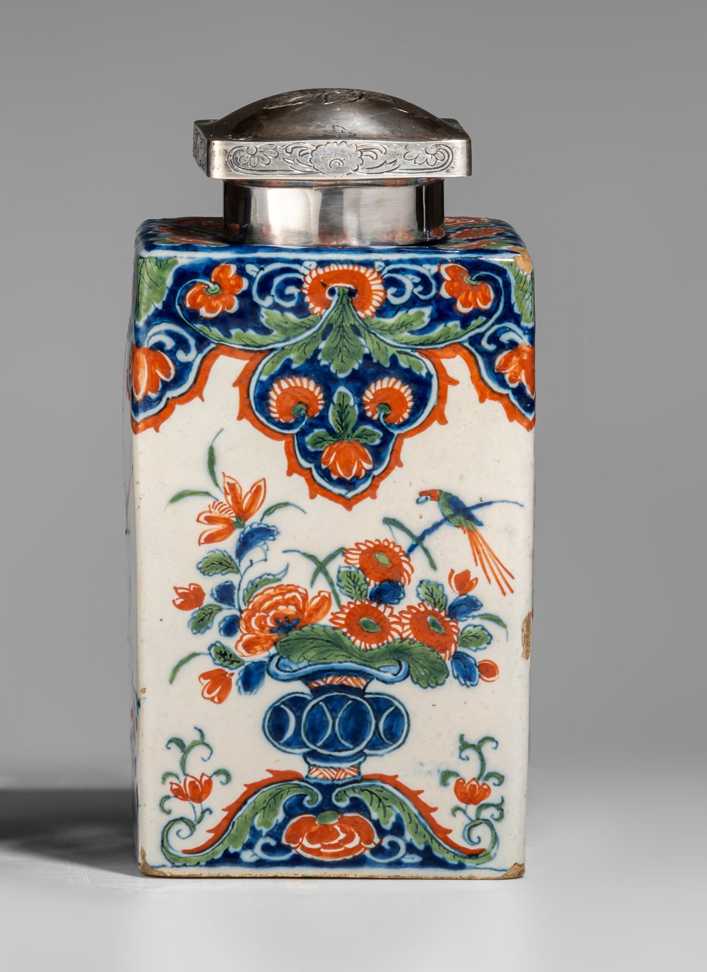 An 18thC Dutch Delft cashmere palette tea caddy, silver-mounted, H 17 cm - Image 5 of 9