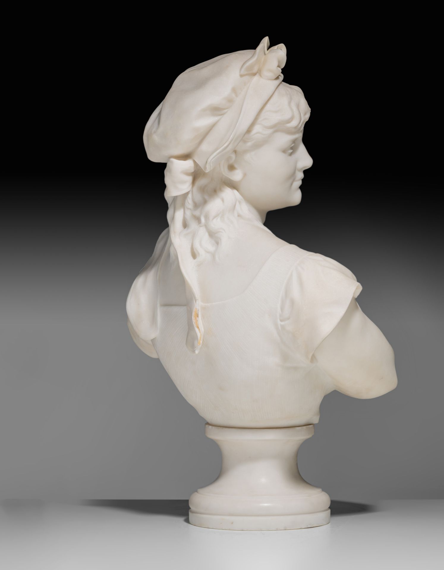 A Carara marble bust of a girl, H 56 cm - Image 7 of 11