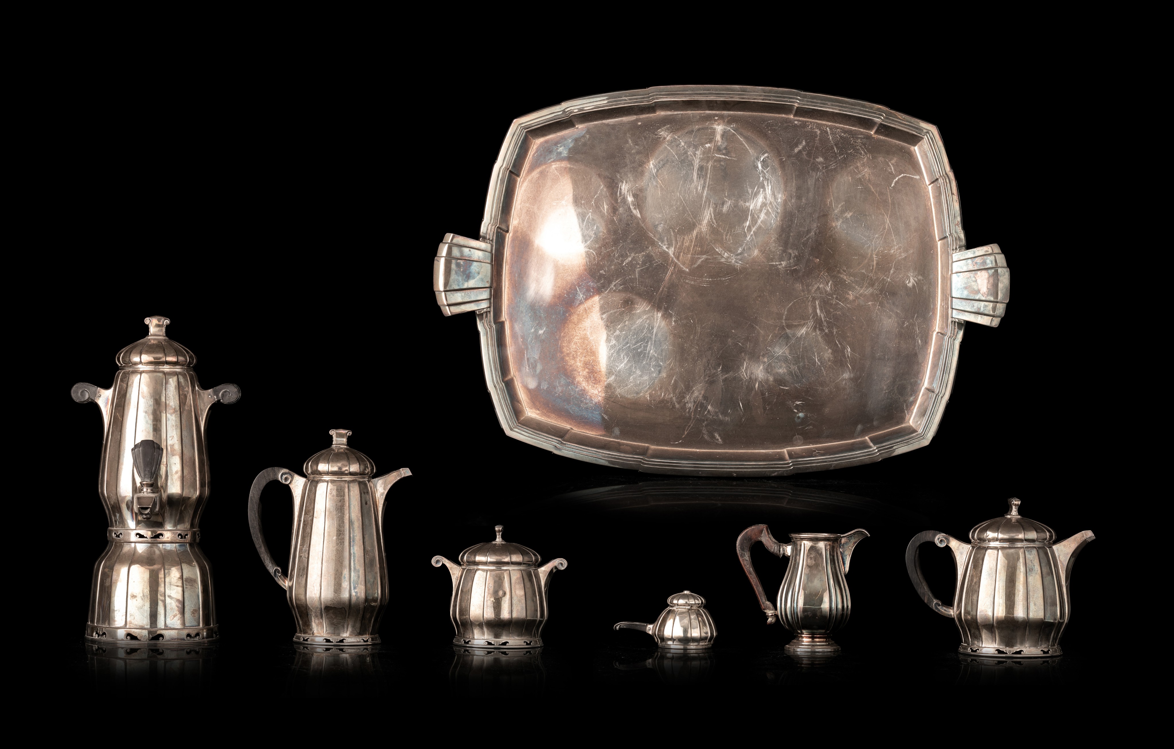 A four-part silver Art Deco coffee and tea set, marked Altenloh, 950/000, H 14 - 37 cm, weight: 4.29