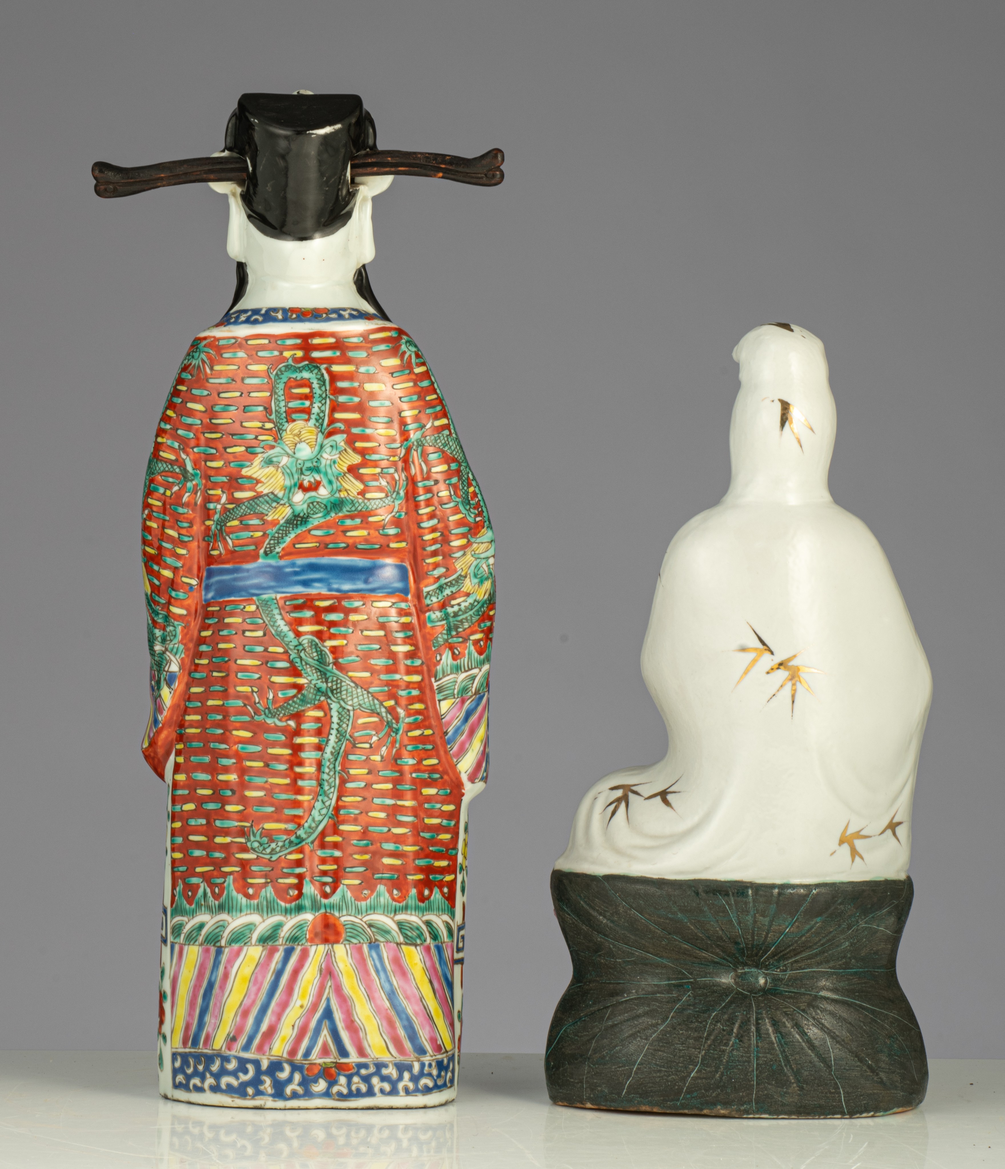 A collection of Chinese 'Prunus on cracked ice' pattern vases and jars, famille rose figures and pot - Image 3 of 37