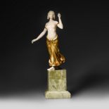 Chryselephantine statuette of a dancing Salomé, 1910-1920, H 25,2 cm - 1075 g (+)