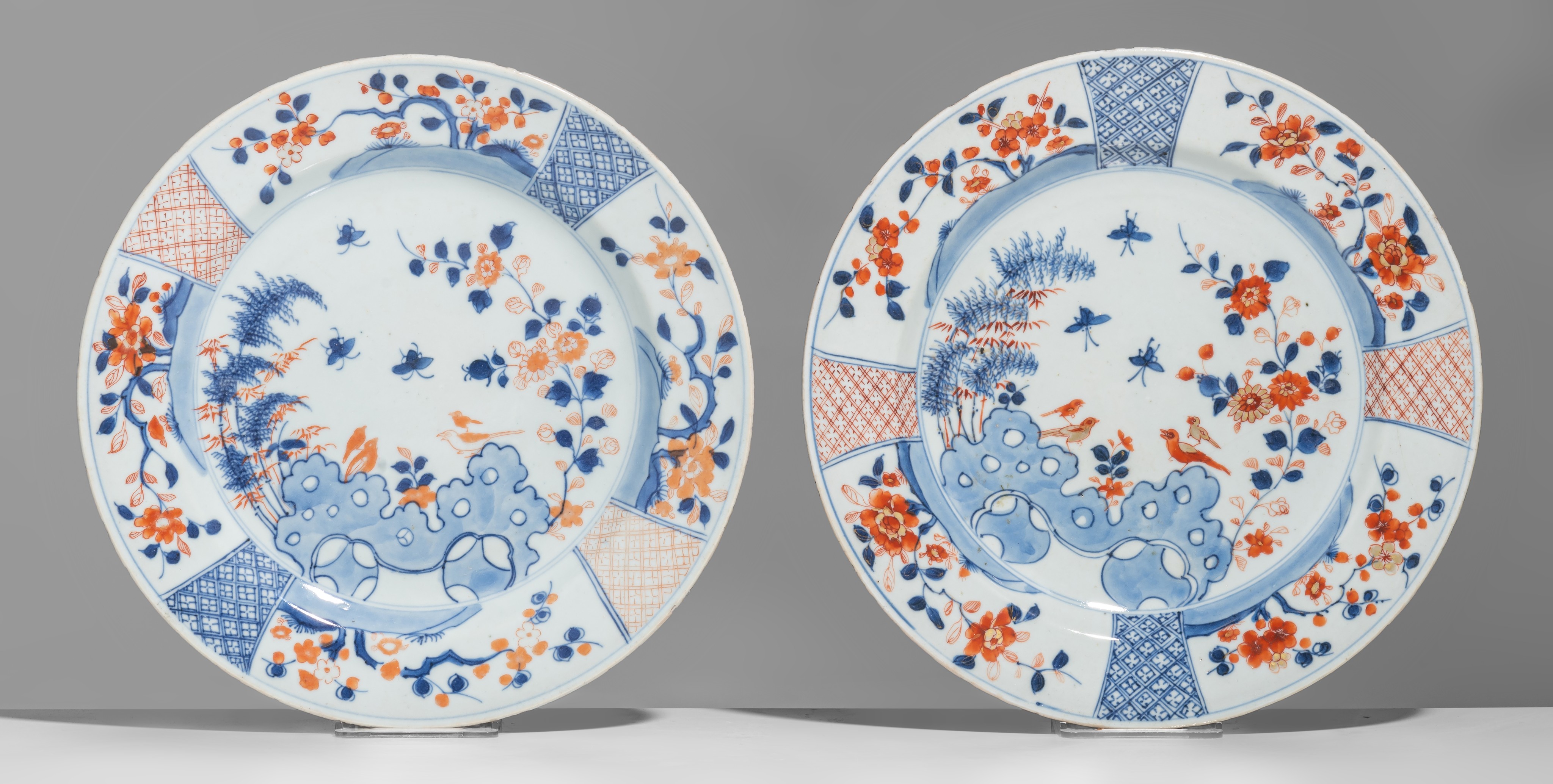 A collection of four Chinese Imari, famille verte and famille rose export porcelain dishes, Kangxi a - Image 4 of 5