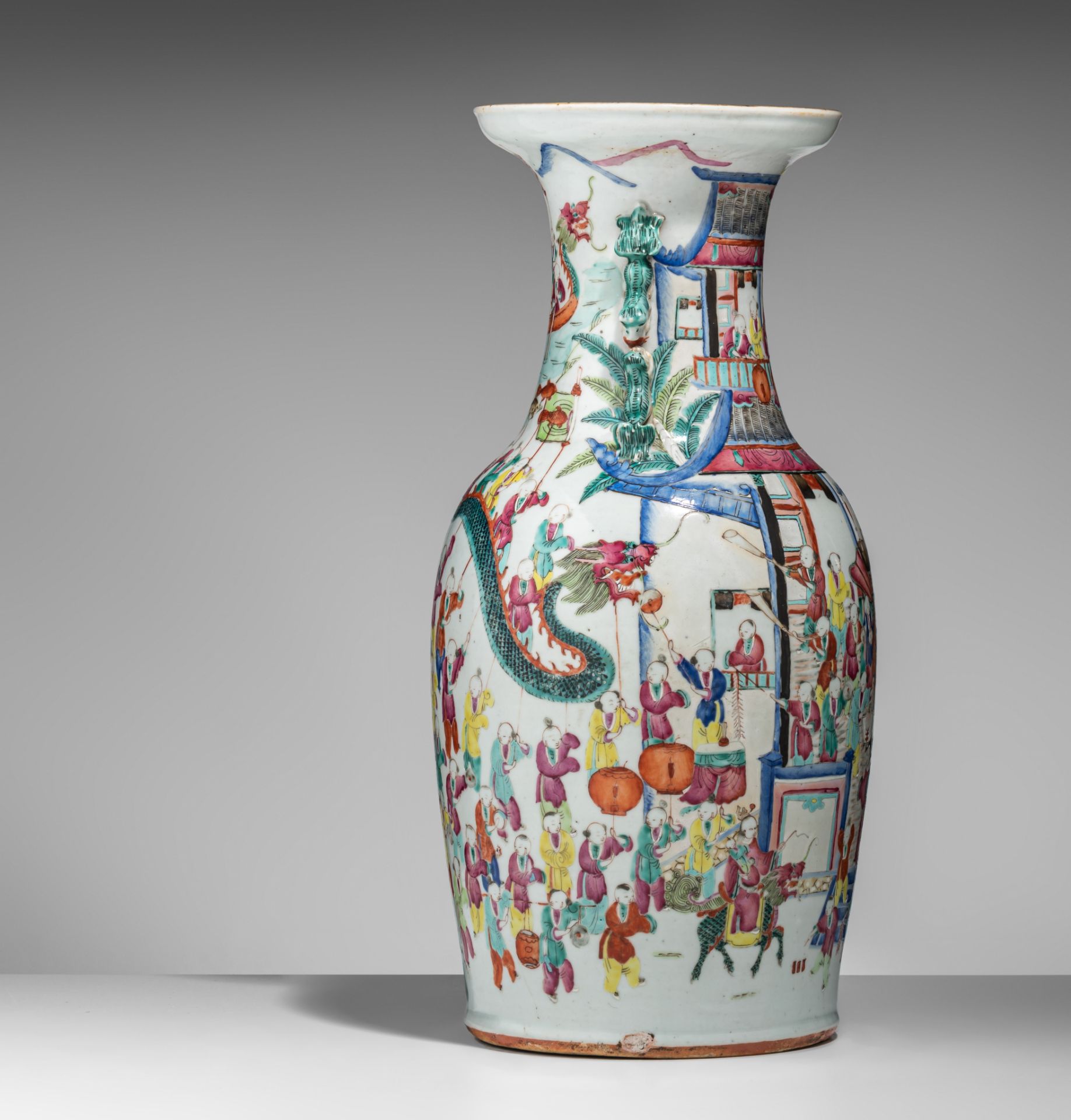 A Chinese famille rose 'One Hundred Boys' vase, 19thC, H 45,5 cm - added a pair of Chinese Canton va - Bild 11 aus 26