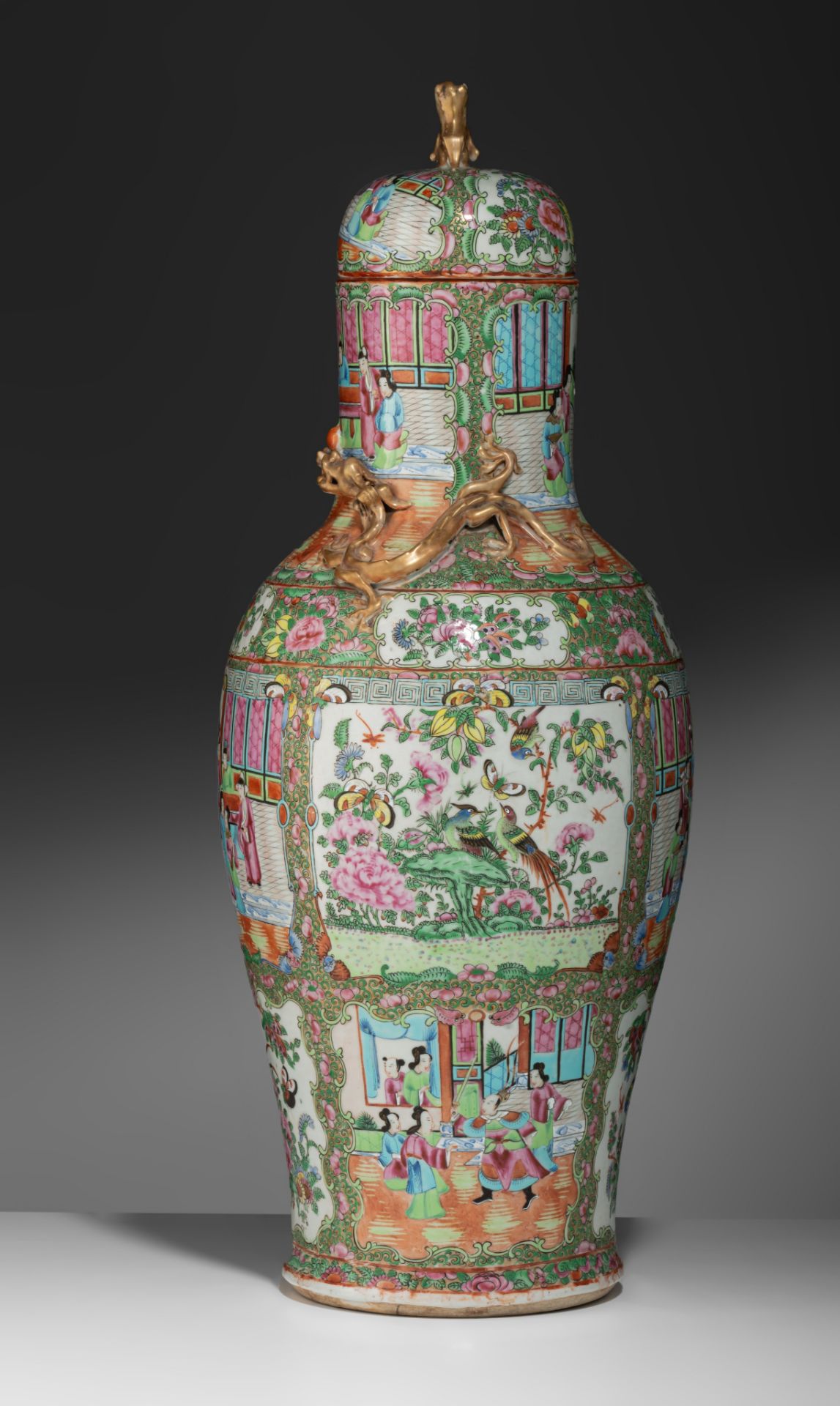 A Chinese Canton vase and lid, 19thC, H 66 cm - Image 3 of 9