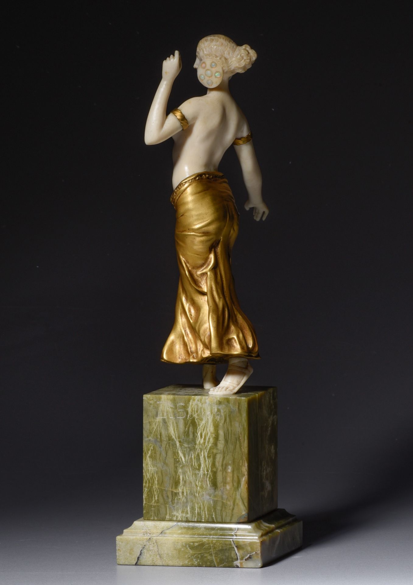 Chryselephantine statuette of a dancing Salomé, 1910-1920, H 25,2 cm - 1075 g (+) - Image 3 of 5