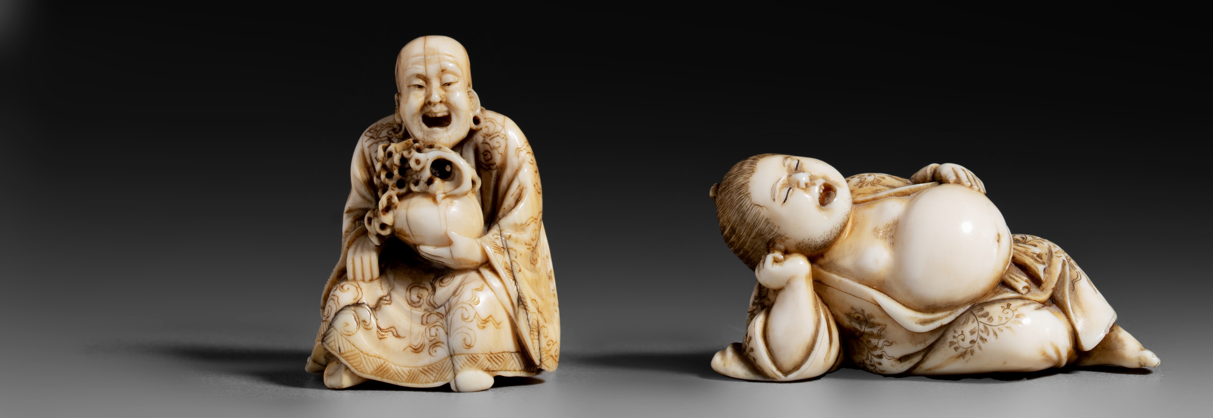 Two Japanese ivory netsuke, Meiji period, 22g - 24g (+) - Image 2 of 7