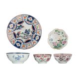 A collection of various Chinese porcelain ware, 18thC and later, largest ø 34,5 cm (5)