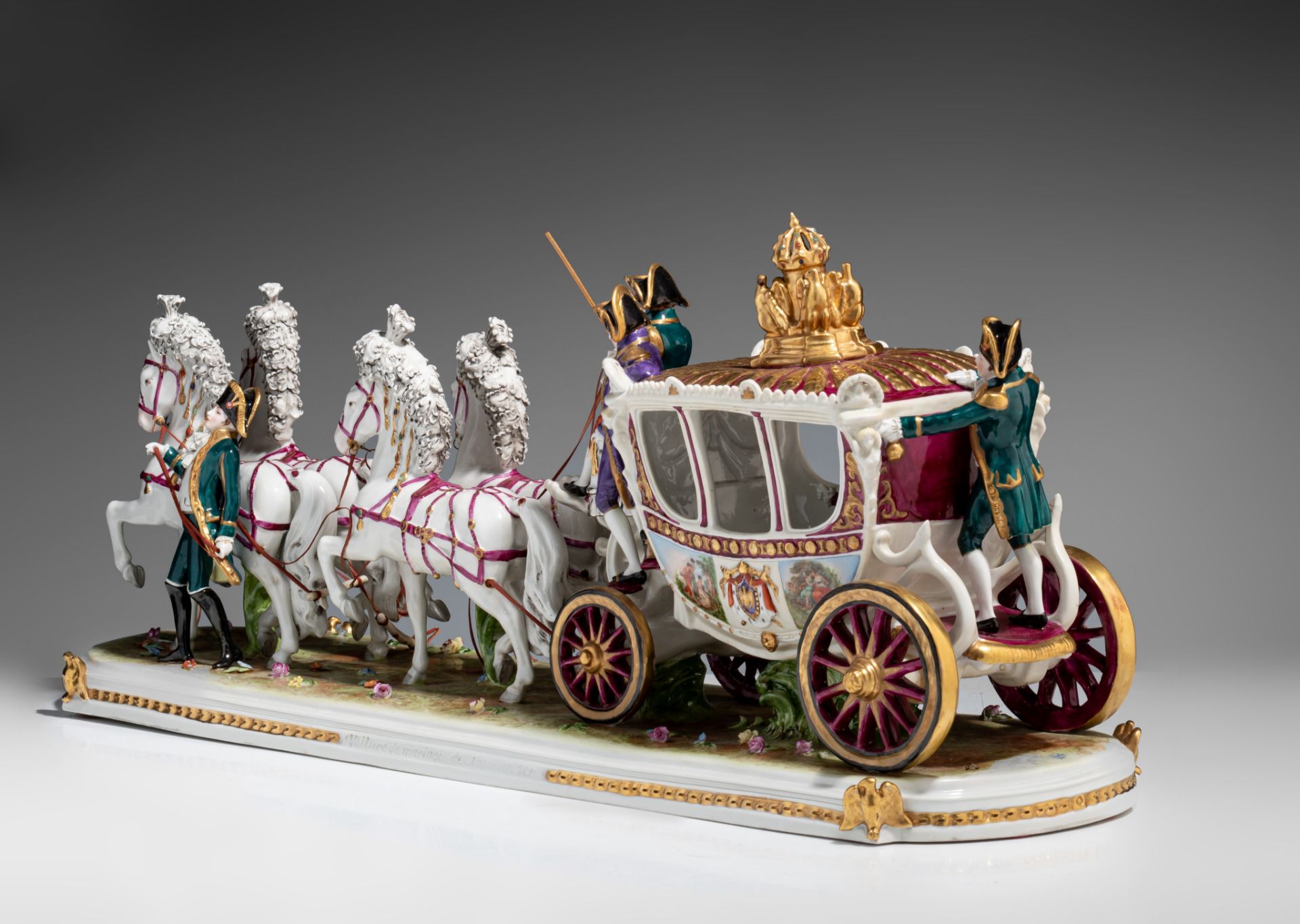 A Saxony porcelain group of the bridal chariot of Napoleon Bonaparte, H 29 - W 67 cm - Image 4 of 10