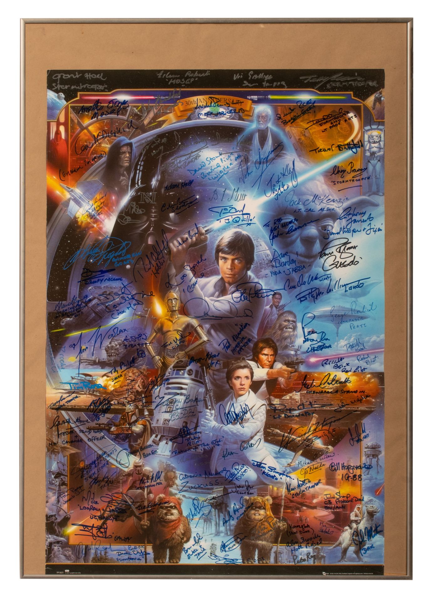A 2007 Star Wars poster bearing 98 signatures of the characters, 61 x 91 cm - Bild 2 aus 13
