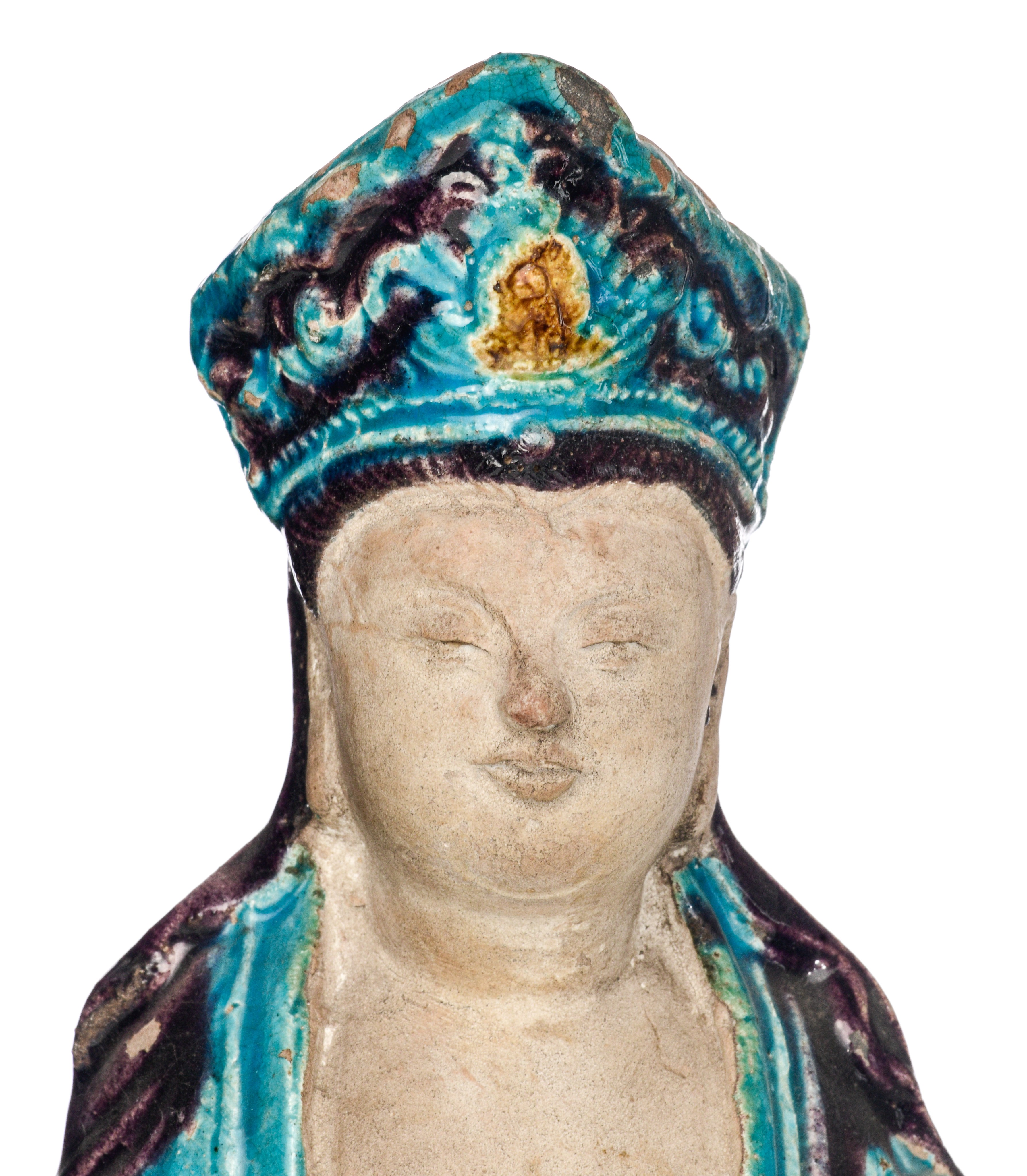 A Chinese Fahua-style glazed figure of a seated Guanyin, late Ming period, H 34,5 cm - Image 7 of 16
