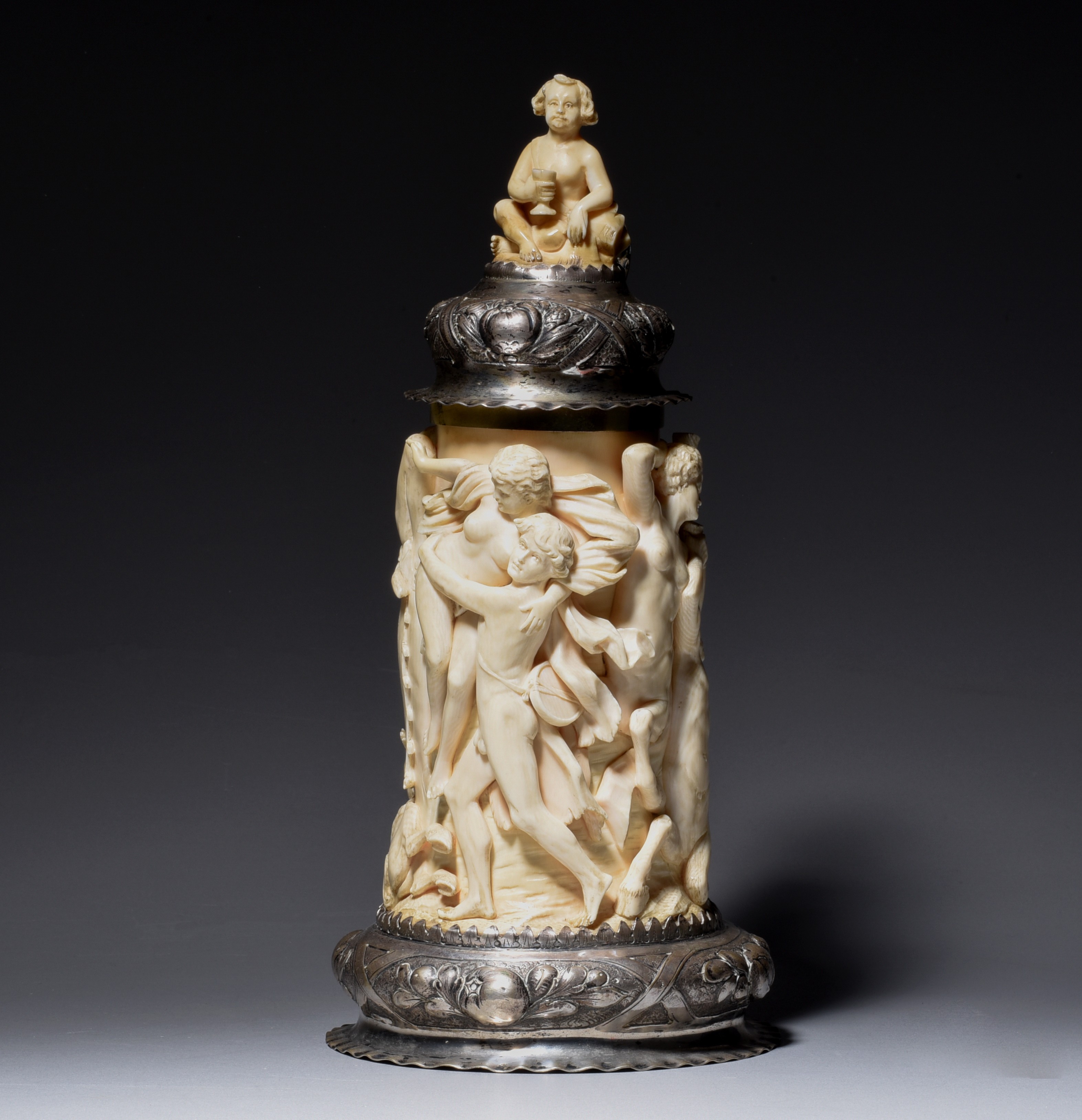 A 19thC ivory German Historism Humpen (tankard), H 29 cm - c. 965 g (+) - Image 4 of 5