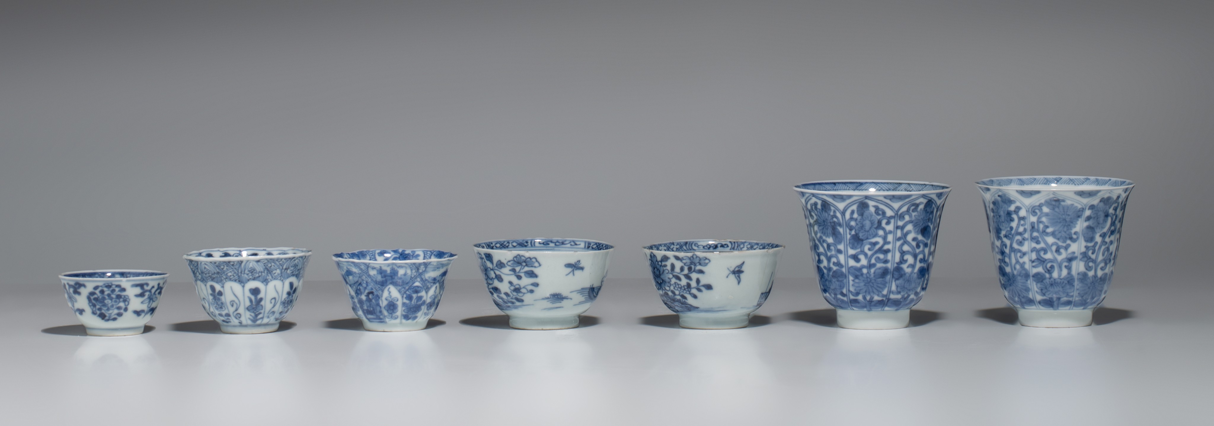 A collection of blue and white tea ware, Kangxi period, largest x cm - Image 11 of 13