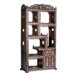 An elegant Chinese carved and inlaid display cabinet, late Qing, H - W - D cm