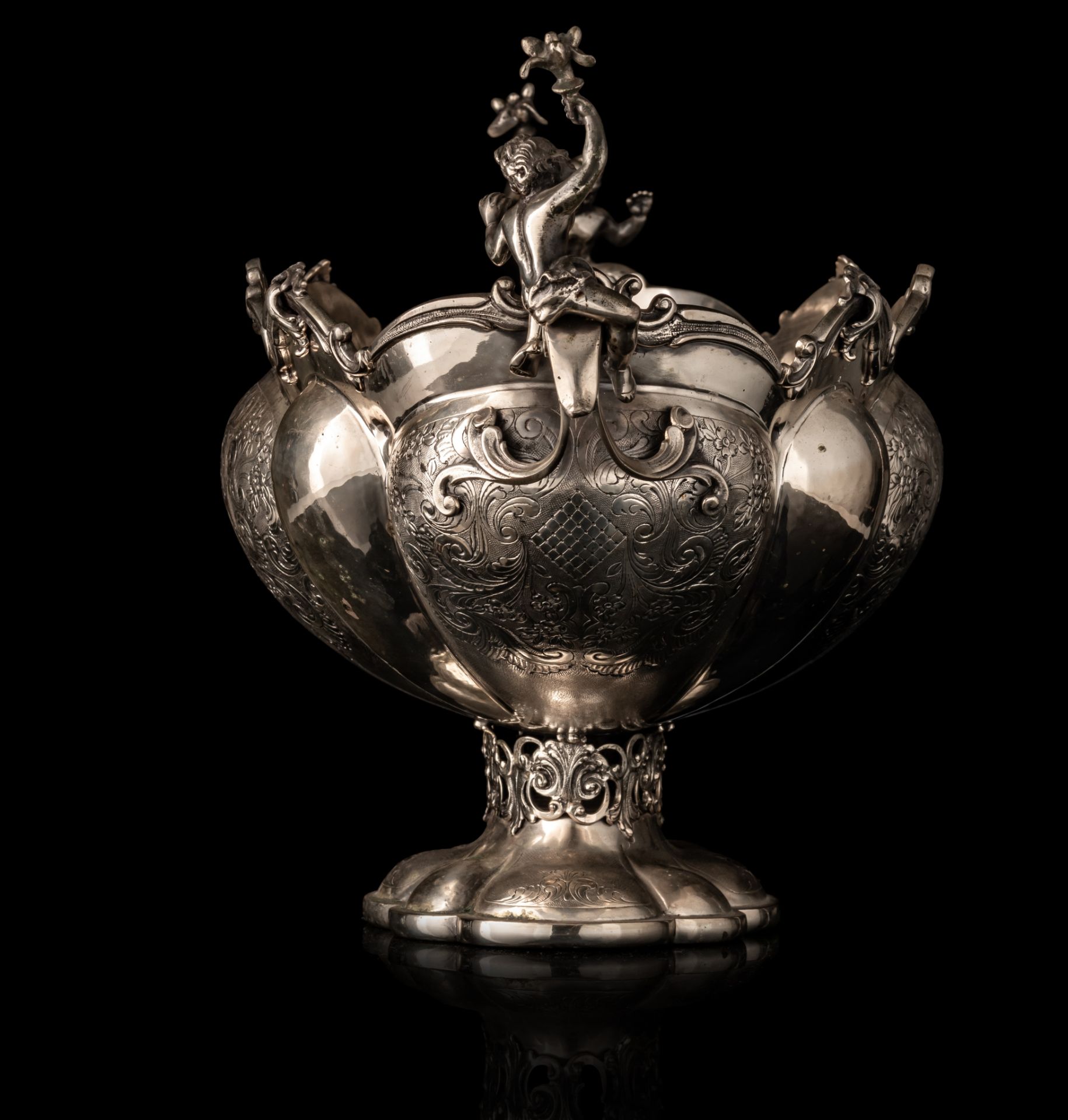 A Baroque Revival silver-plated piece de milieu, Italian hallmarks, 800/000, H 29,5 - W 52,5 cm - Image 4 of 9