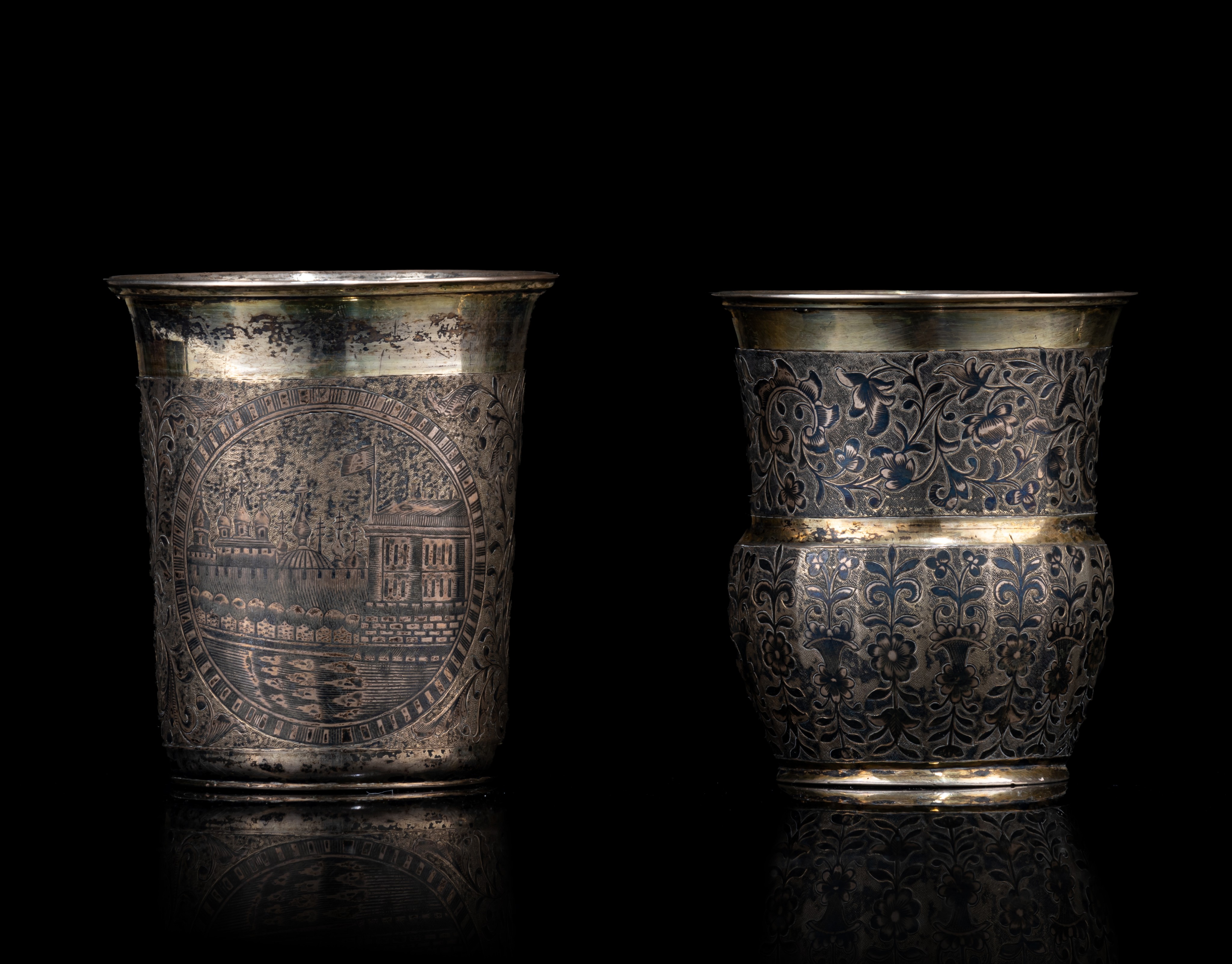 Two Russian silver-gilt and niello beakers, 84 zolotniki, H 9,5 - 10 cm - total weight: 357 g - Image 4 of 9