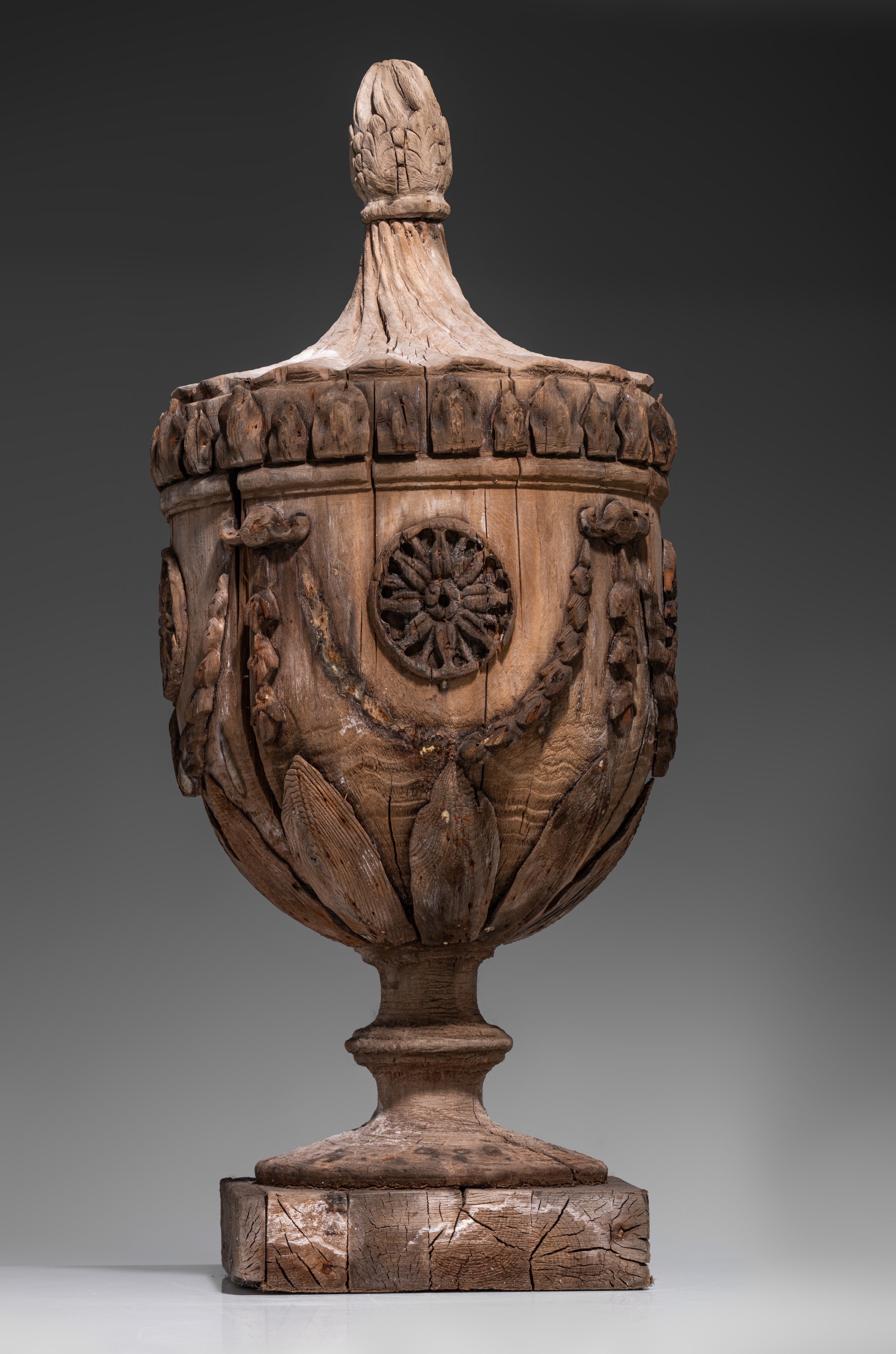 A pair of Gustavian wooden trophies, 18thC, H 77 cm - Image 23 of 26