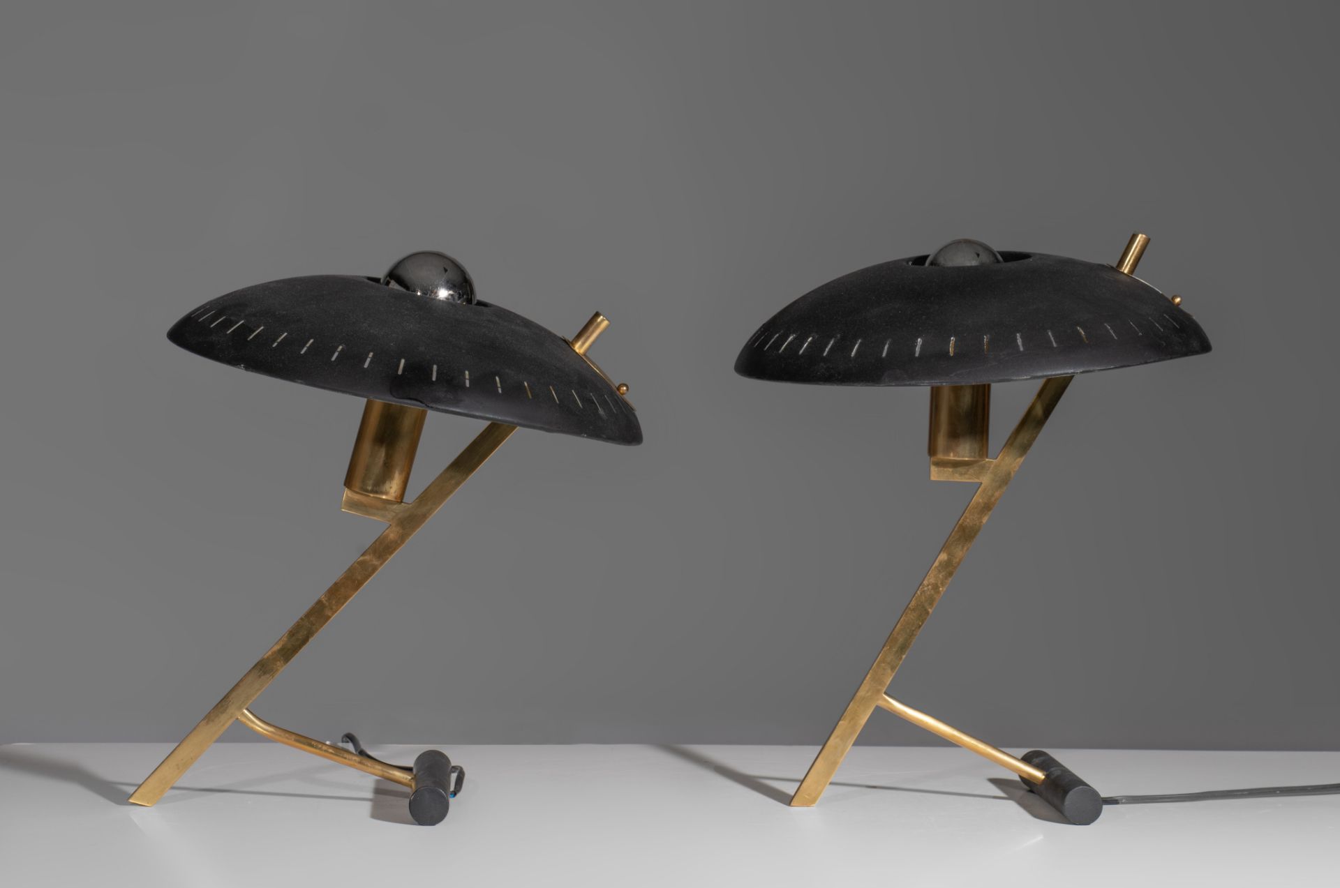 A pair of vintage model Z desk lamps, Louis Kalff for Philips, 1950s-60s, H 36 - 40 cm - Image 4 of 10