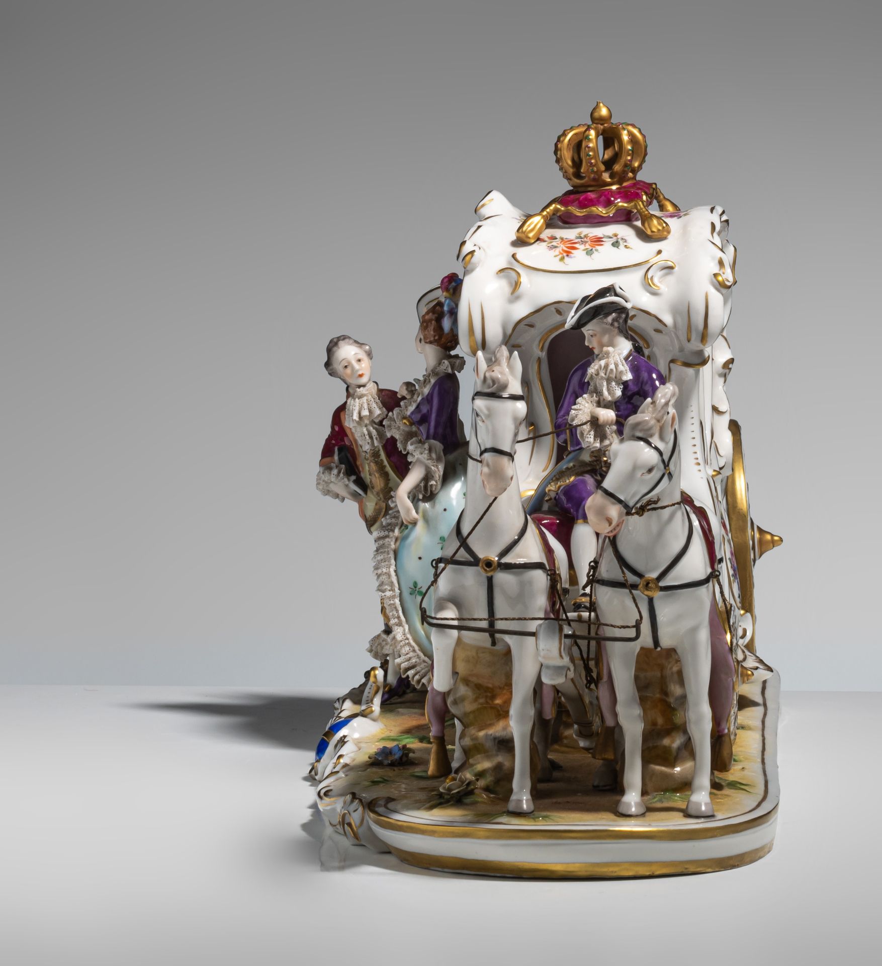 A Saxony porcelain group of a chariot in abundant Rococo style, H 29 - W 57 cm - Image 7 of 9