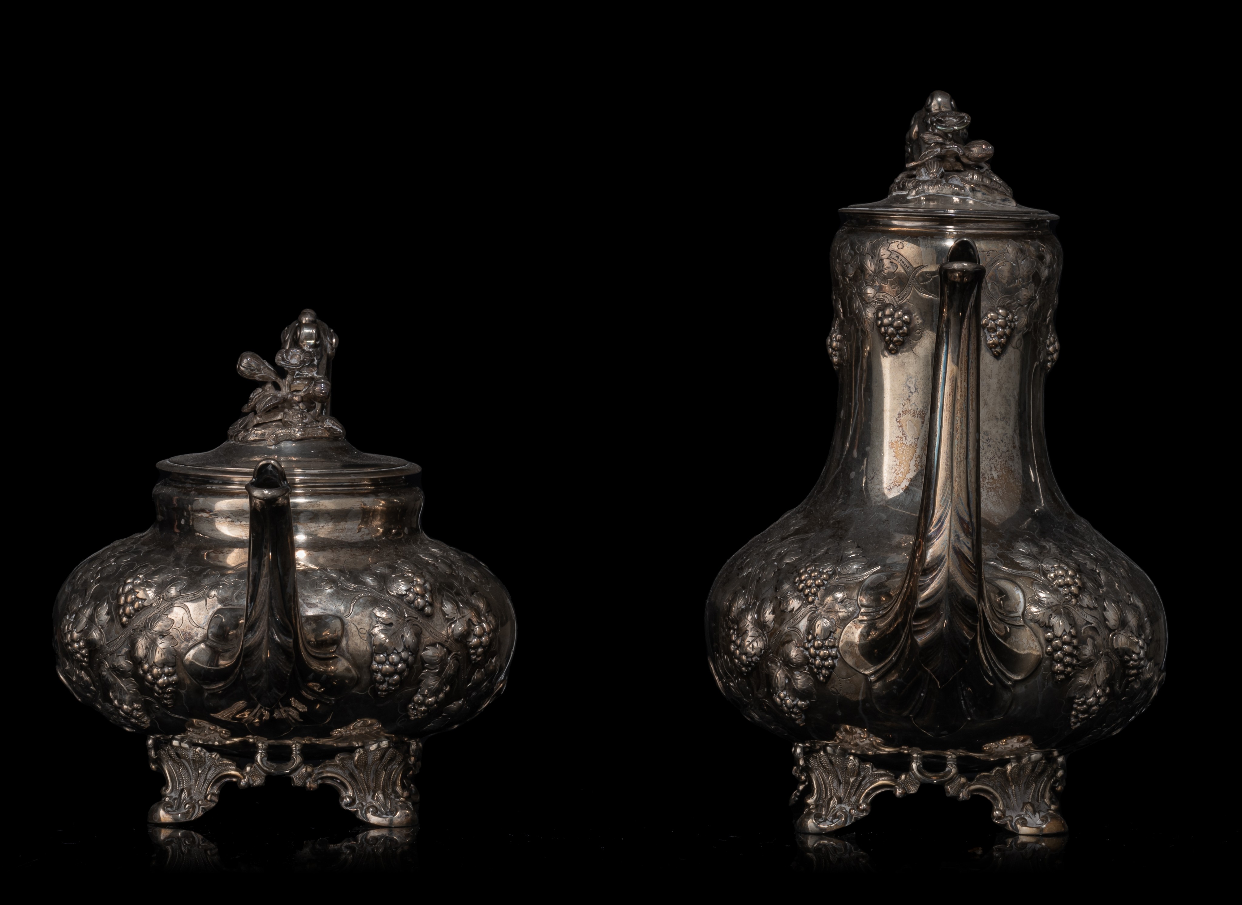 An eclectic four-part silver coffee and tea set, on a silver-plated tray, H 10,5 - 24,5 cm, 2148 g - Image 3 of 22