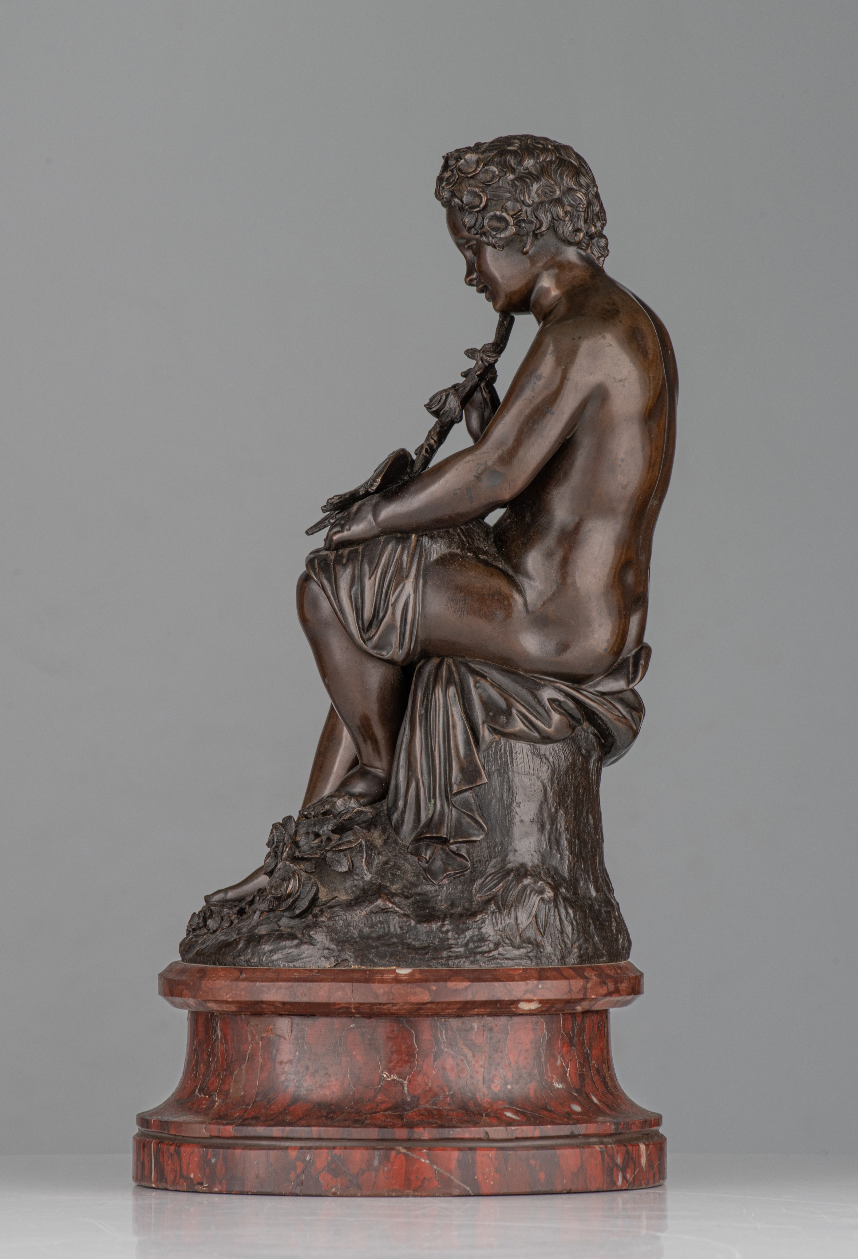 Cyprien Venot François, a patinated bronze sculpture of a putto with doves, H 42 cm - Image 3 of 8